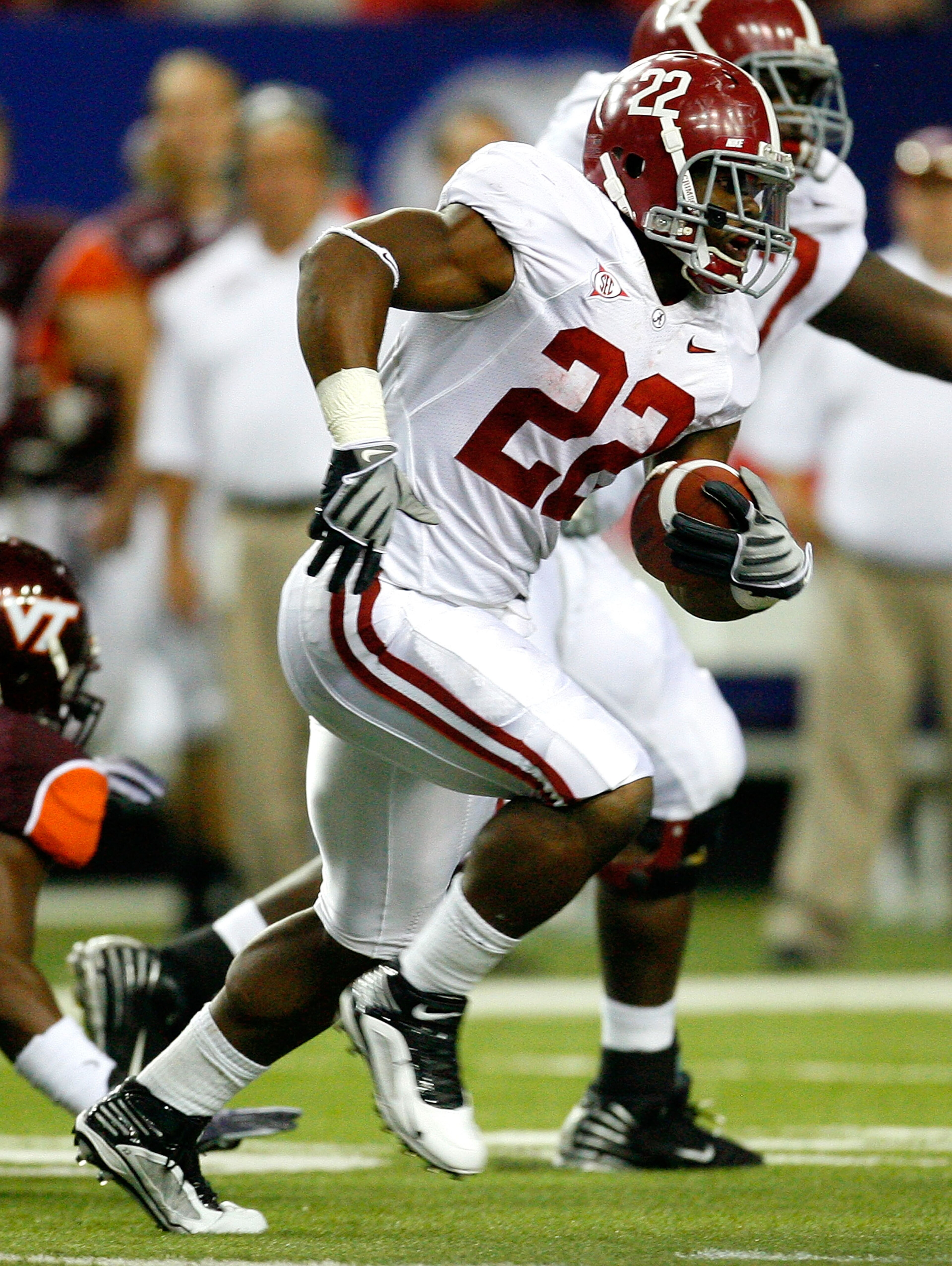 ATLANTA - SEPTEMBER 05: Running back Mark Ingram #22 of the Alabama Crimson Tide rushes upfield against the Virginia Tech Hokies during the Chick-fil-A Kickoff Game at Georgia Dome on September 5, 2009 in Atlanta, Georgia. (Photo by Kevin C. Cox/Getty I ATLANTA - SEPTEMBER 05: Running back Mark Ingram #22 of the Alabama Crimson Tide rushes upfield against the Virginia Tech Hokies during the Chick-fil-A Kickoff Game at Georgia Dome on September 5, 2009 in Atlanta, Georgia. (Photo by Kevin C. Cox/Getty I