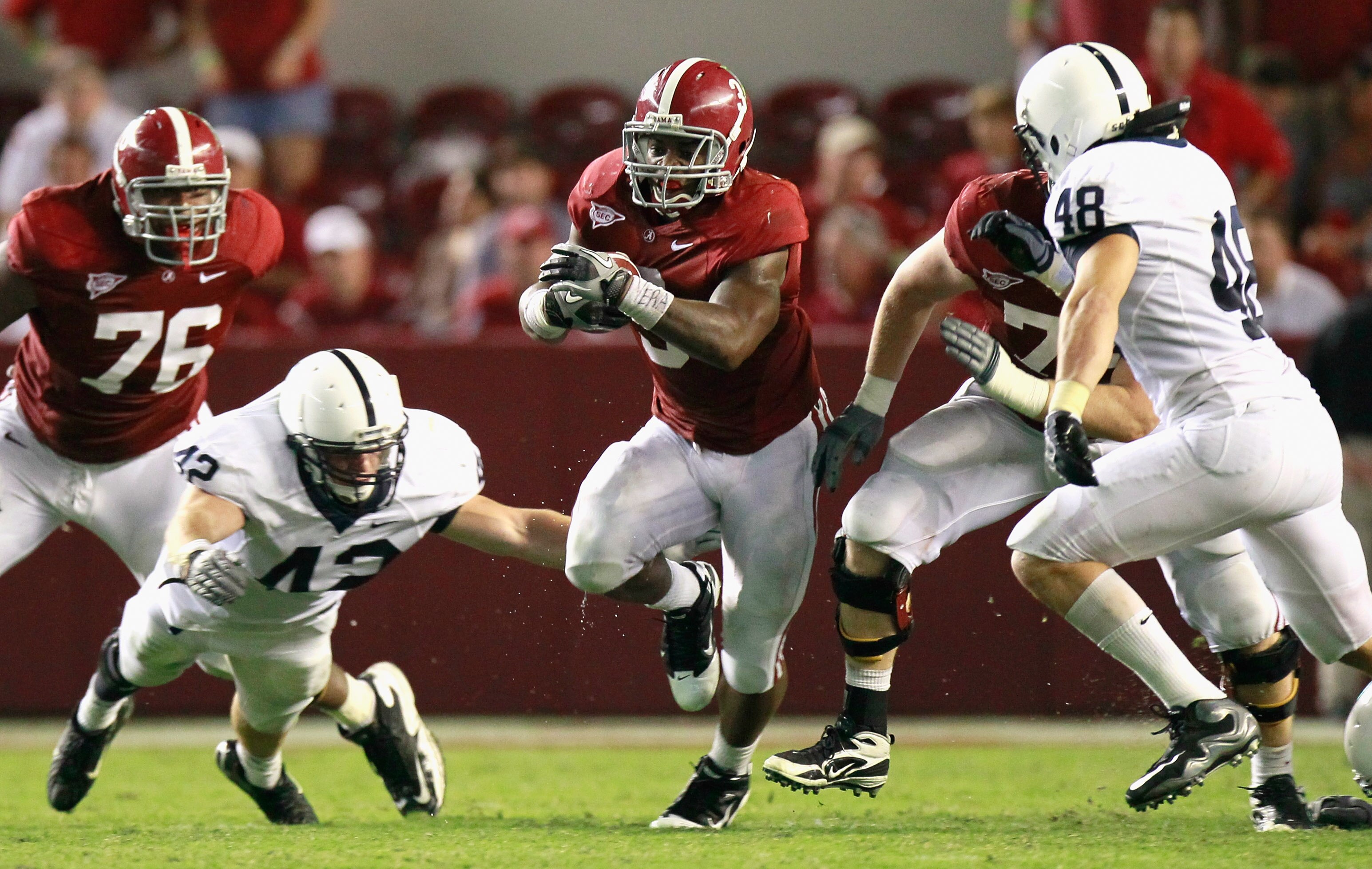 TUSCALOOSA, AL - SEPTEMBER 11:  Trent Richardson #3 of the Alabama Crimson Tide against the Penn State Nittany Lions at Bryant-Denny Stadium on September 11, 2010 in Tuscaloosa, Alabama.  (Photo by Kevin C. Cox/Getty Images)