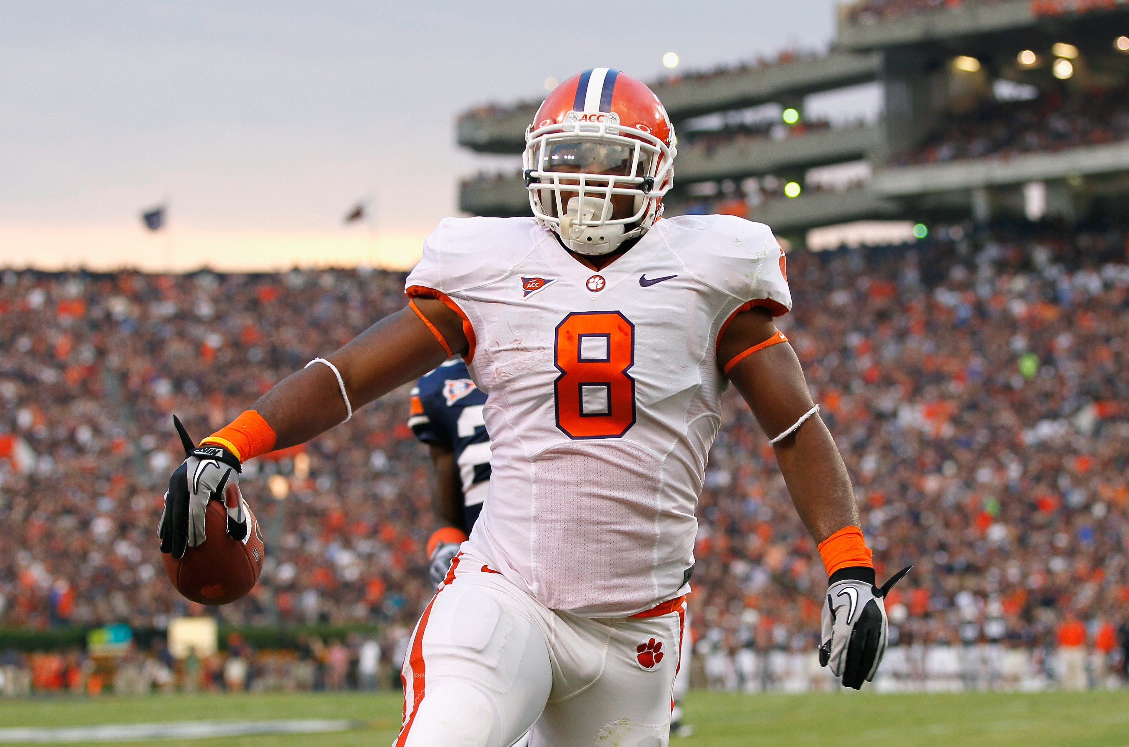 AUBURN, AL - SEPTEMBER 18:  Jamie Harper #8 of the Clemson Tigers scores a touchdown against the Auburn Tigers at Jordan-Hare Stadium on September 18, 2010 in Auburn, Alabama.  (Photo by Kevin C. Cox/Getty Images)