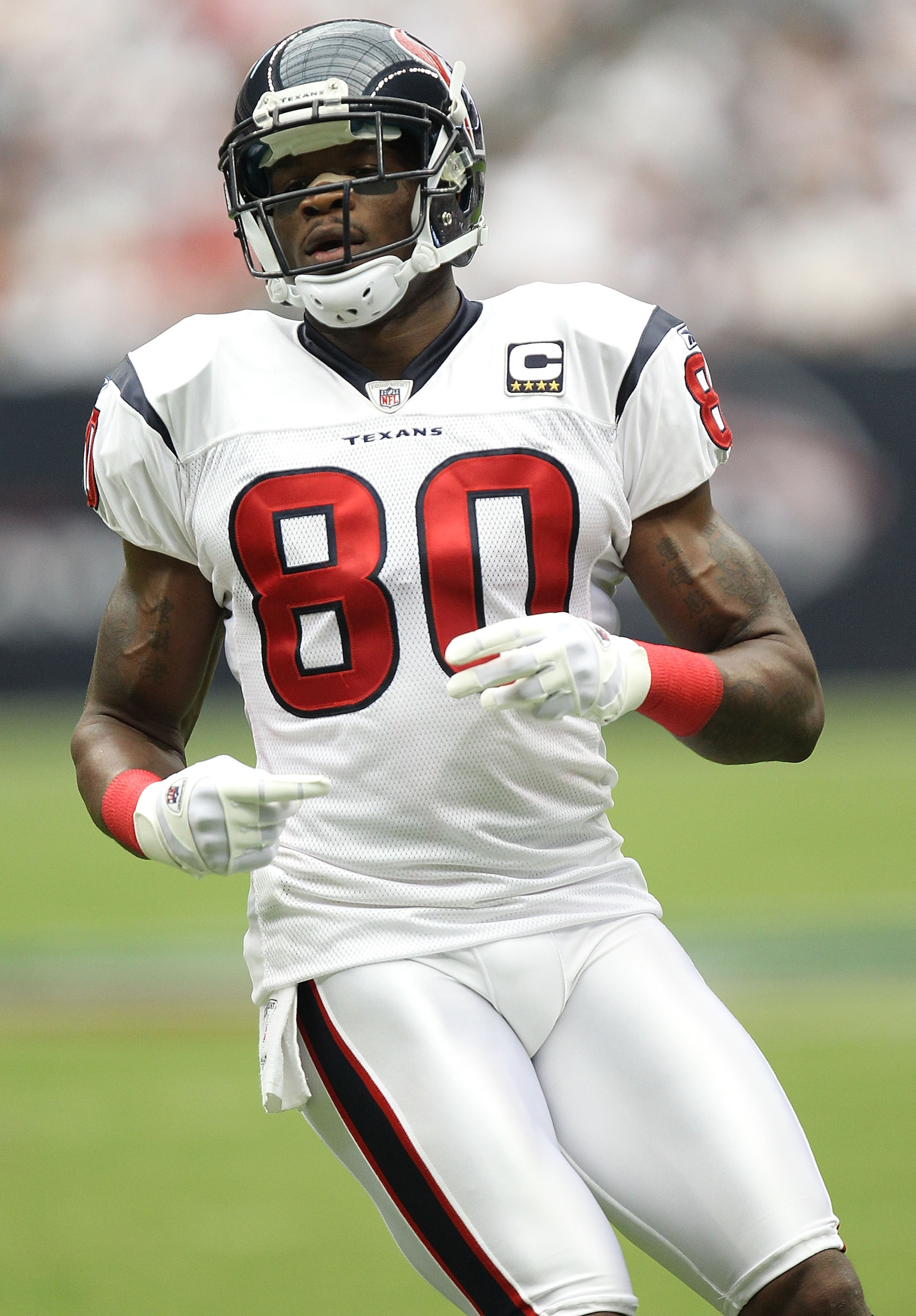 HOUSTON - SEPTEMBER 12: Wide receiver Andre Johnson #80 of the Houston Texans at Reliant Stadium on September 12, 2010 in Houston, Texas. (Photo by Ronald Martinez/Getty Images) HOUSTON - SEPTEMBER 12: Wide receiver Andre Johnson #80 of the Houston Texans at Reliant Stadium on September 12, 2010 in Houston, Texas. (Photo by Ronald Martinez/Getty Images)