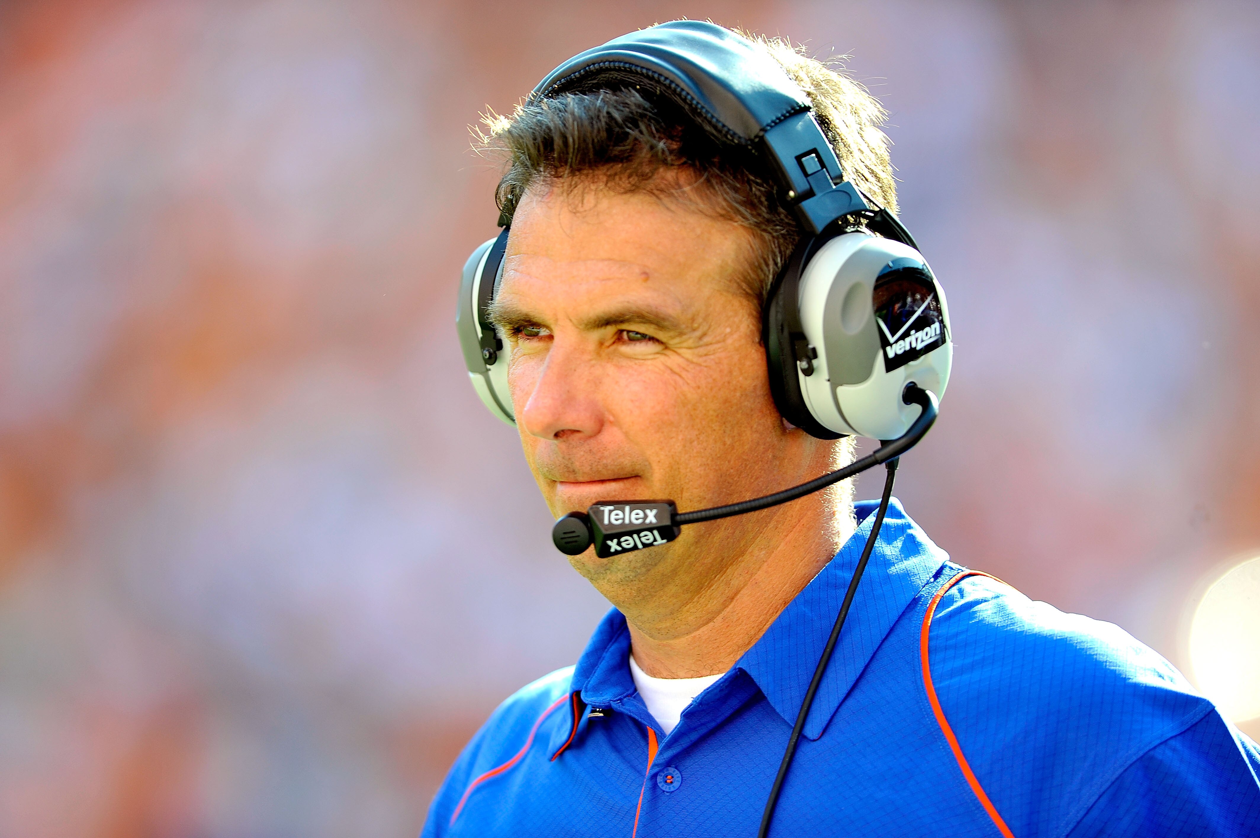 KNOXVILLE, TN - SEPTEMBER 18:  Coach Urban Meyer of the Florida Gators watches his team play against the Tennessee Volunteers at Neyland Stadium on September 18, 2010 in Knoxville, Tennessee.  (Photo by Grant Halverson/Getty Images)