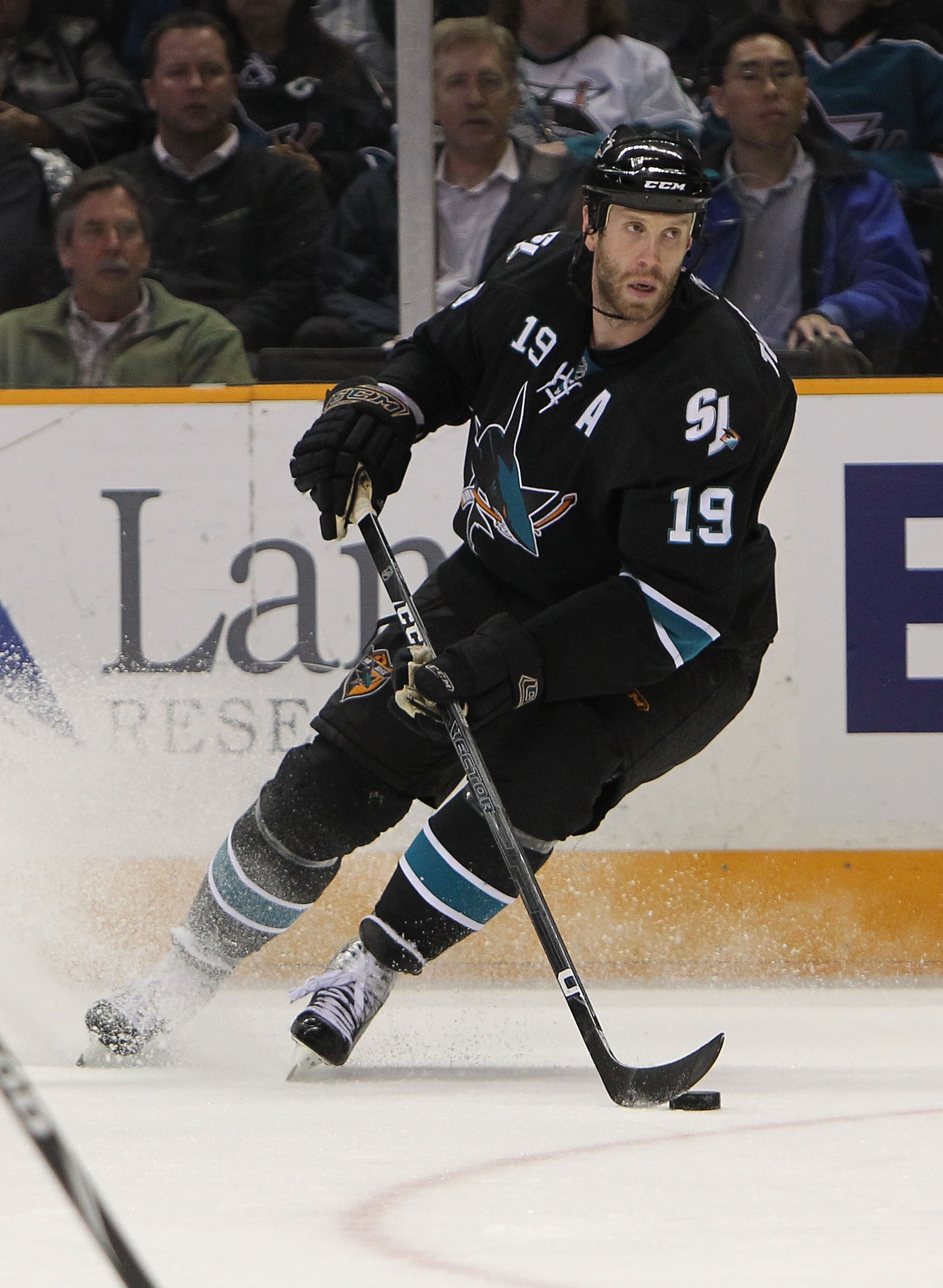 SAN JOSE, CA - MARCH 04:  Joe Thornton #19 of the San Jose Sharks in action against the Montreal Canadiens during an NHL game at the HP Pavilion  on March 4, 2010 in San Jose, California.  (Photo by Jed Jacobsohn/Getty Images)