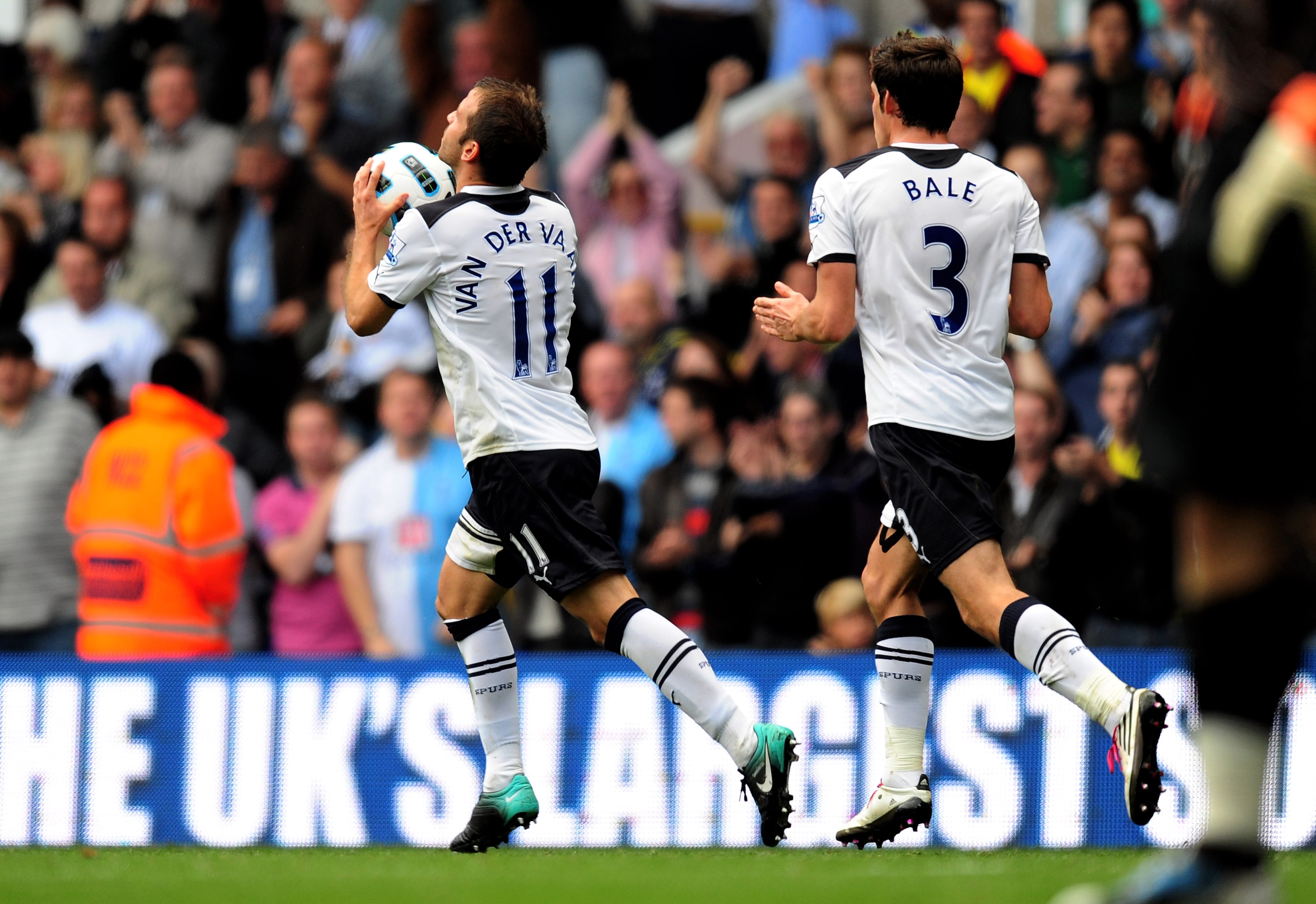 LONDON, ENGLAND - SEPTEMBER 18:  Rafael van der Vaart #11 of Spurs celebrates after scoring a penalty to level the scores at 1-1 during the Barclays Premier League match between Tottenham Hotspur and Wolverhampton Wanderers at White Hart Lane on September