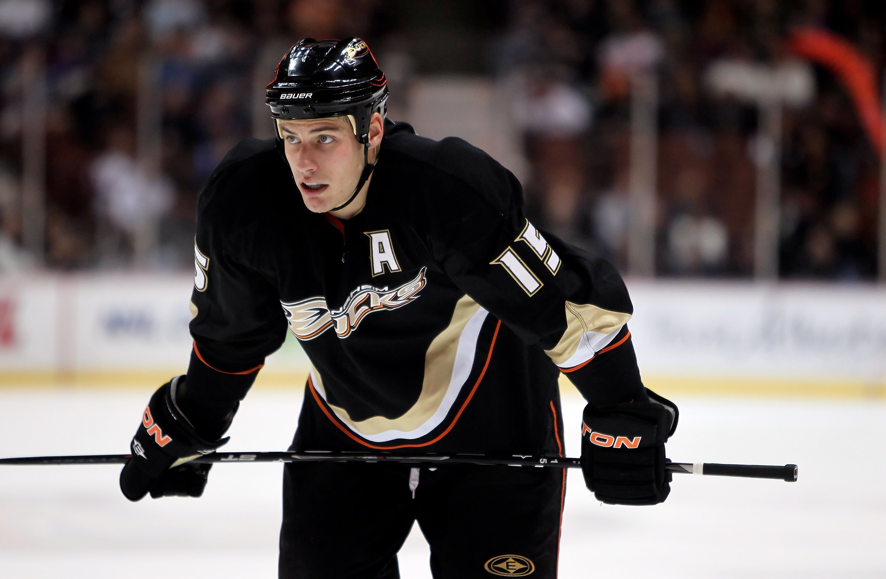 ANAHEIM, CA - MARCH 03:  Ryan Getzlaf #15 of the Anaheim Ducks waits to face off against the Colorado Avalanche at the Honda Center on March 3, 2010 in Anaheim, California. The Avalanche defeated the Ducks 4-3.  (Photo by Jeff Gross/Getty Images)