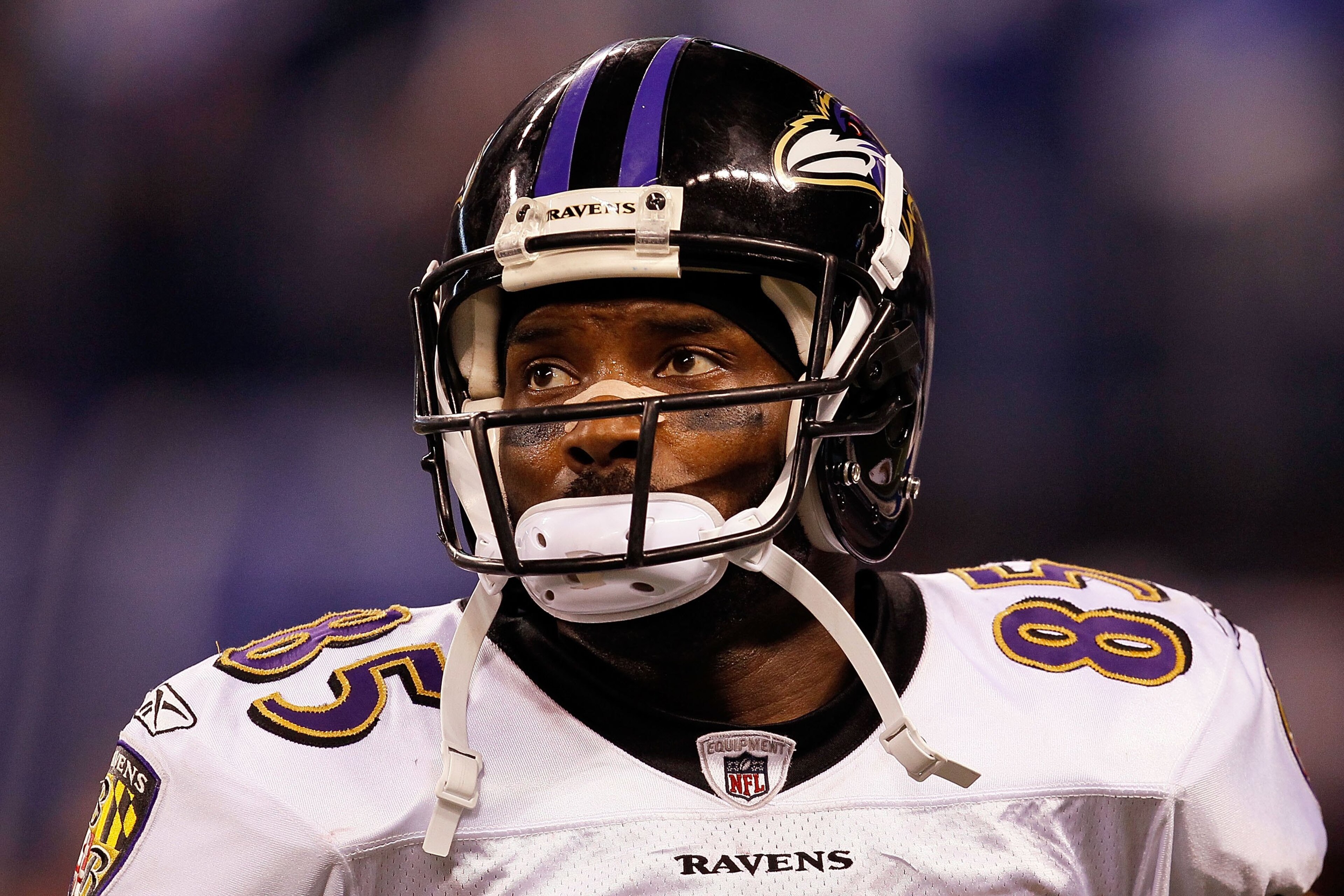 INDIANAPOLIS - JANUARY 16:  Derrick Mason #85 of the Baltimore Ravens looks on against the Indianapolis Colts in the AFC Divisional Playoff Game at Lucas Oli Stadium on January 16, 2010 in Indianapolis, Indiana.  The Colts defeated the Ravens 20-3.  (Phot