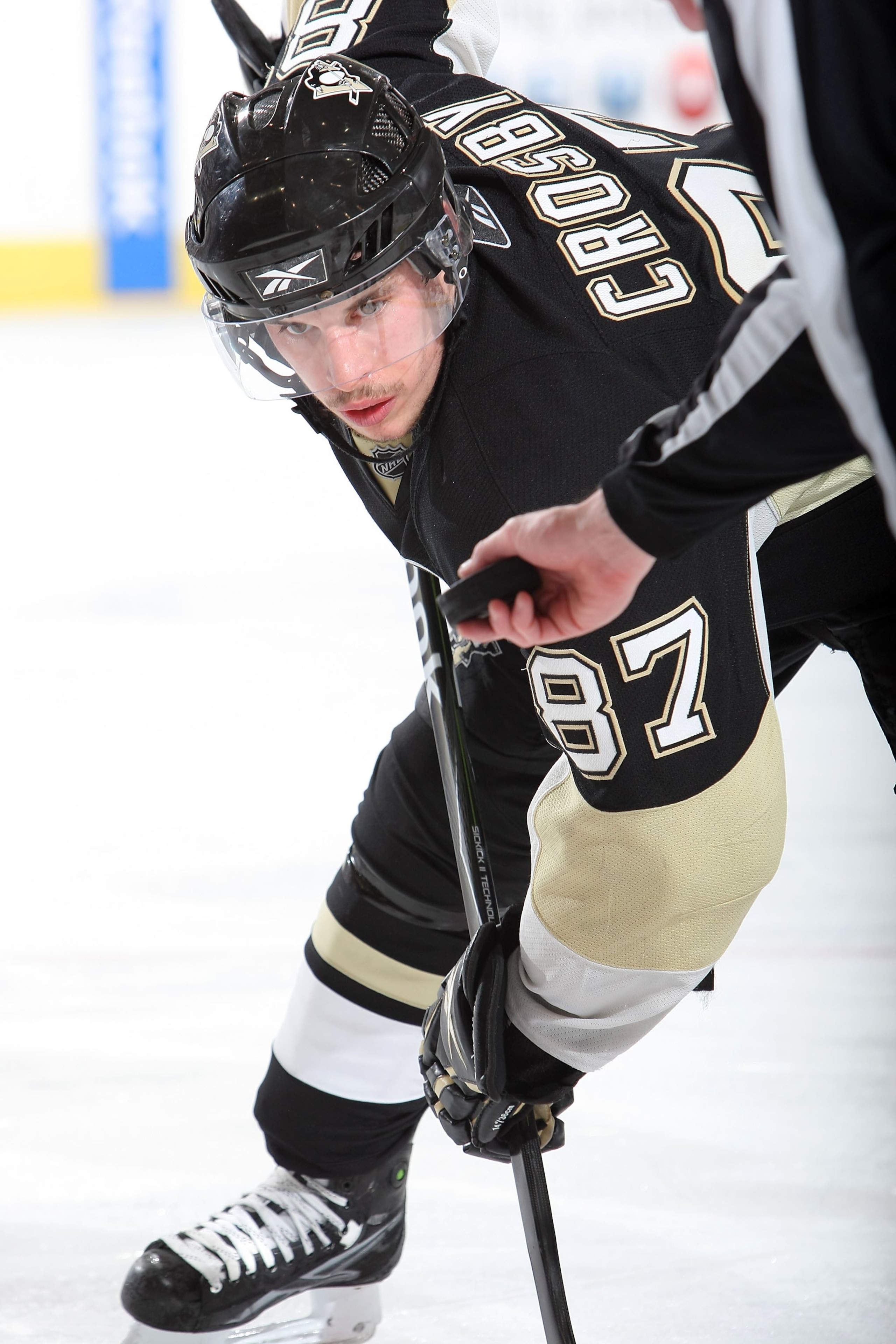 PITTSBURGH - MAY 12:  Sidney Crosby #87 of the Pittsburgh Penguins prepares for a face-off against the Montreal Canadiens in Game Seven of the Eastern Conference Semifinals during the 2010 Stanley Cup Playoffs at Mellon Arena on May 12, 2010 in Pittsburgh