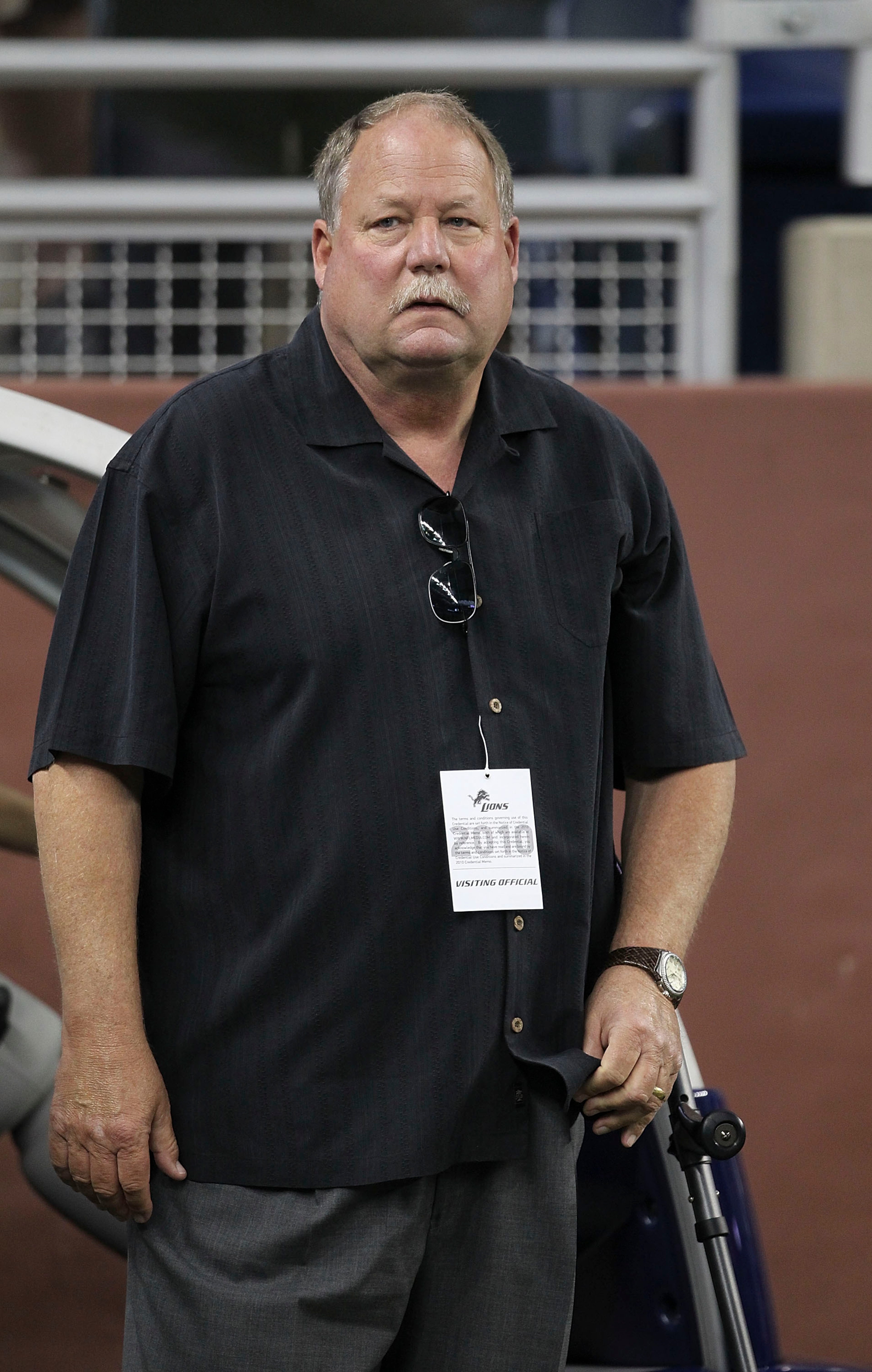 DETROIT - AUGUST 28: Mike Holmgren President of the Cleveland Browns watches the action prior to the start of the preseason game against the Detroit Lions at Ford Field on August 28, 2010 in Detroit, Michigan. (Photo by Leon Halip/Getty Images) DETROIT - AUGUST 28: Mike Holmgren President of the Cleveland Browns watches the action prior to the start of the preseason game against the Detroit Lions at Ford Field on August 28, 2010 in Detroit, Michigan. (Photo by Leon Halip/Getty Images)