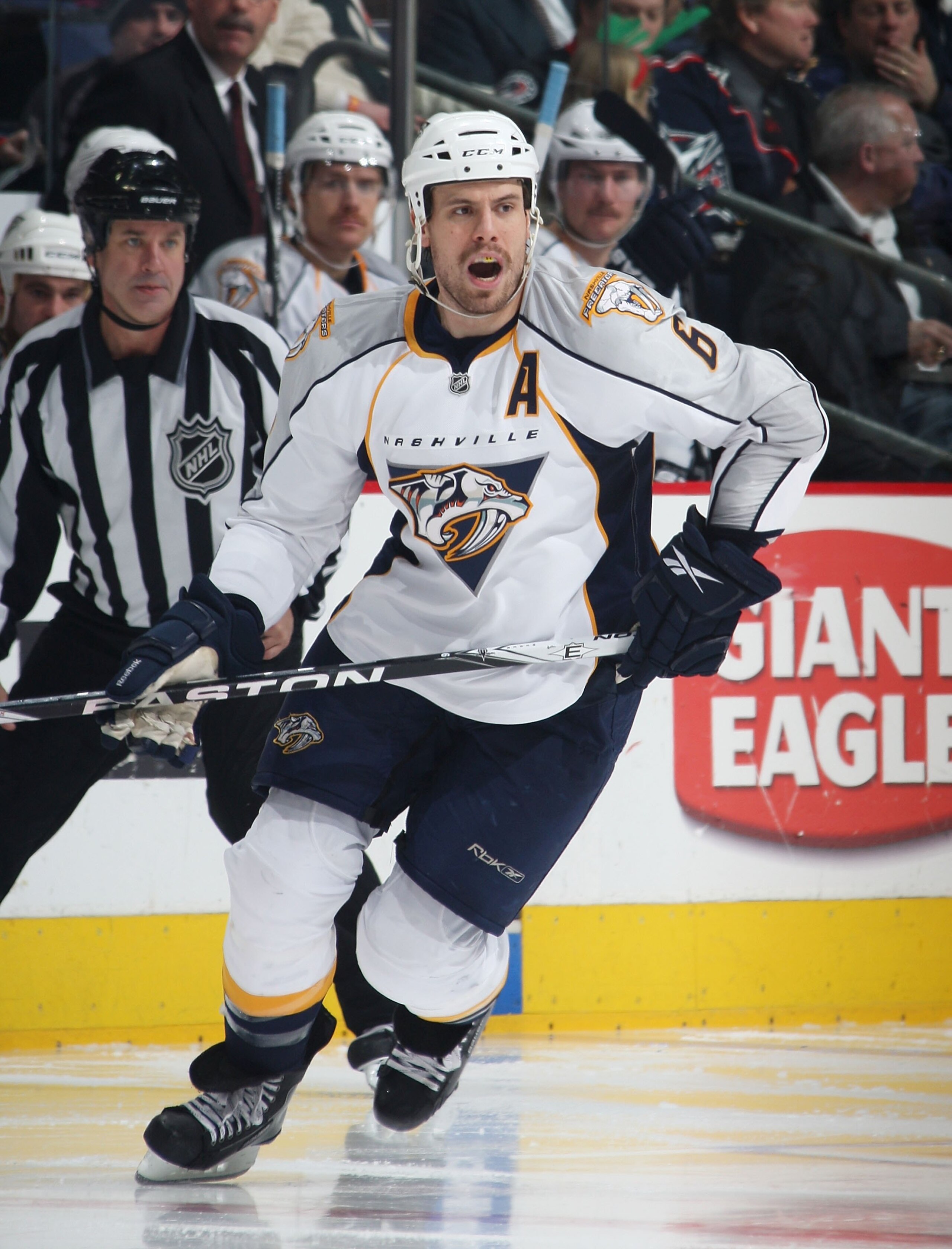 COLUMBUS, OH - DECEMBER 14:  Shea Weber #6 of the Nashville Predators skates against the Columbus Blue Jackets at the Nationwide Arena on December 14, 2009 in Columbus, Ohio.  (Photo by Bruce Bennett/Getty Images)