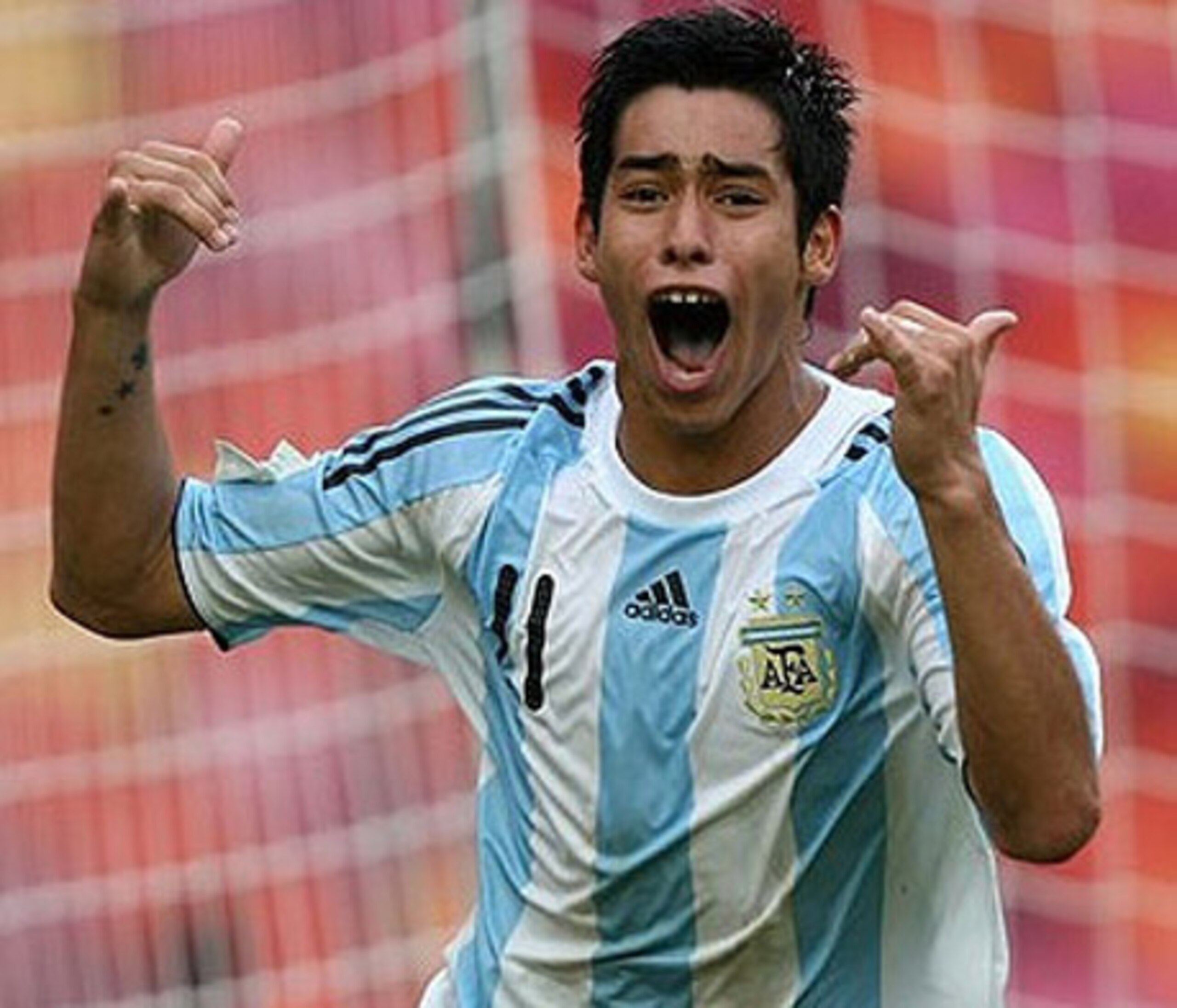 Sergio Araujo representing Argentina at the U-17 level