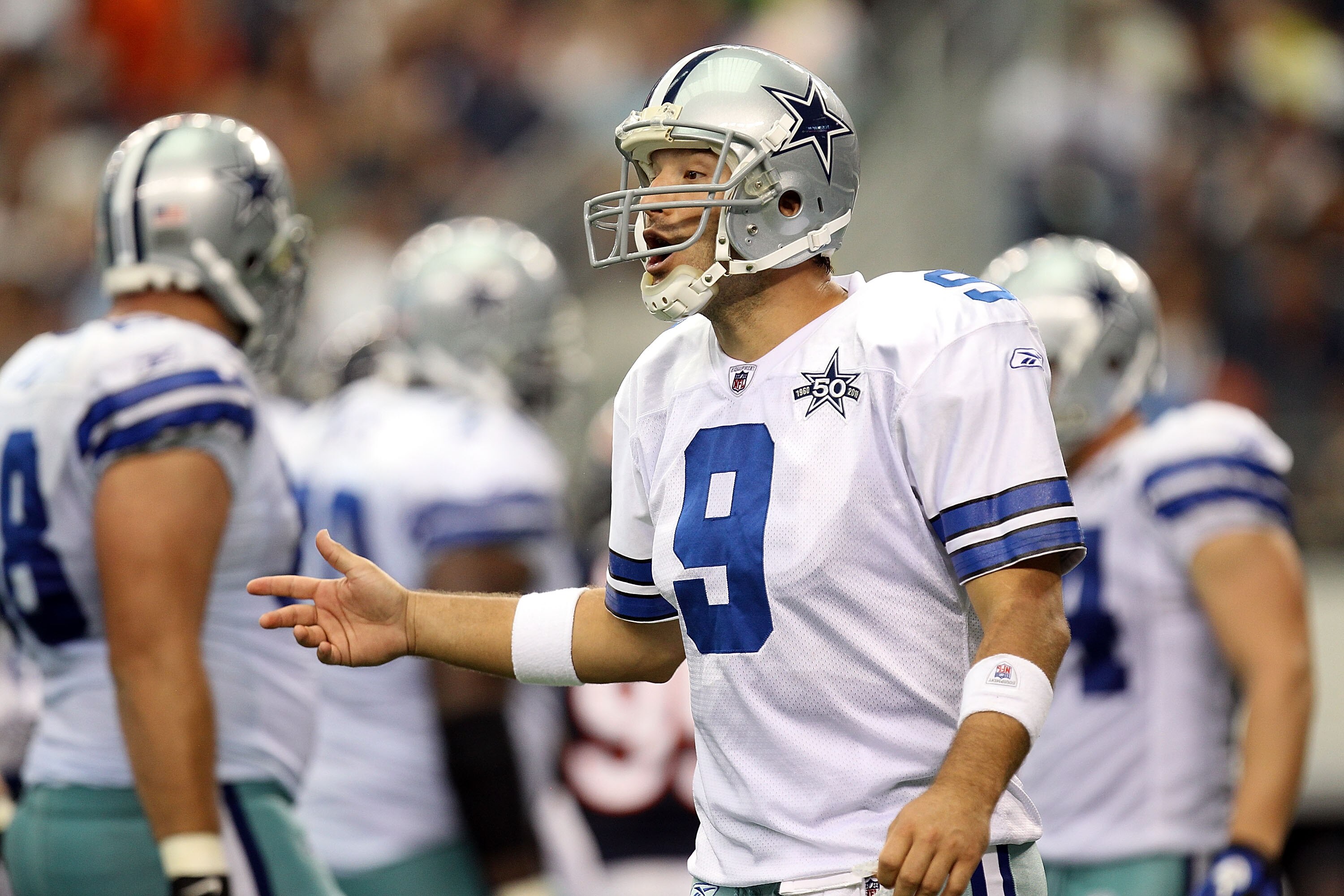 ARLINGTON, TX - SEPTEMBER 19:  Quarterback Tony Romo #9 of the Dallas Cowboys reacts during play against the Chicago Bears at Cowboys Stadium on September 19, 2010 in Arlington, Texas.  (Photo by Ronald Martinez/Getty Images)