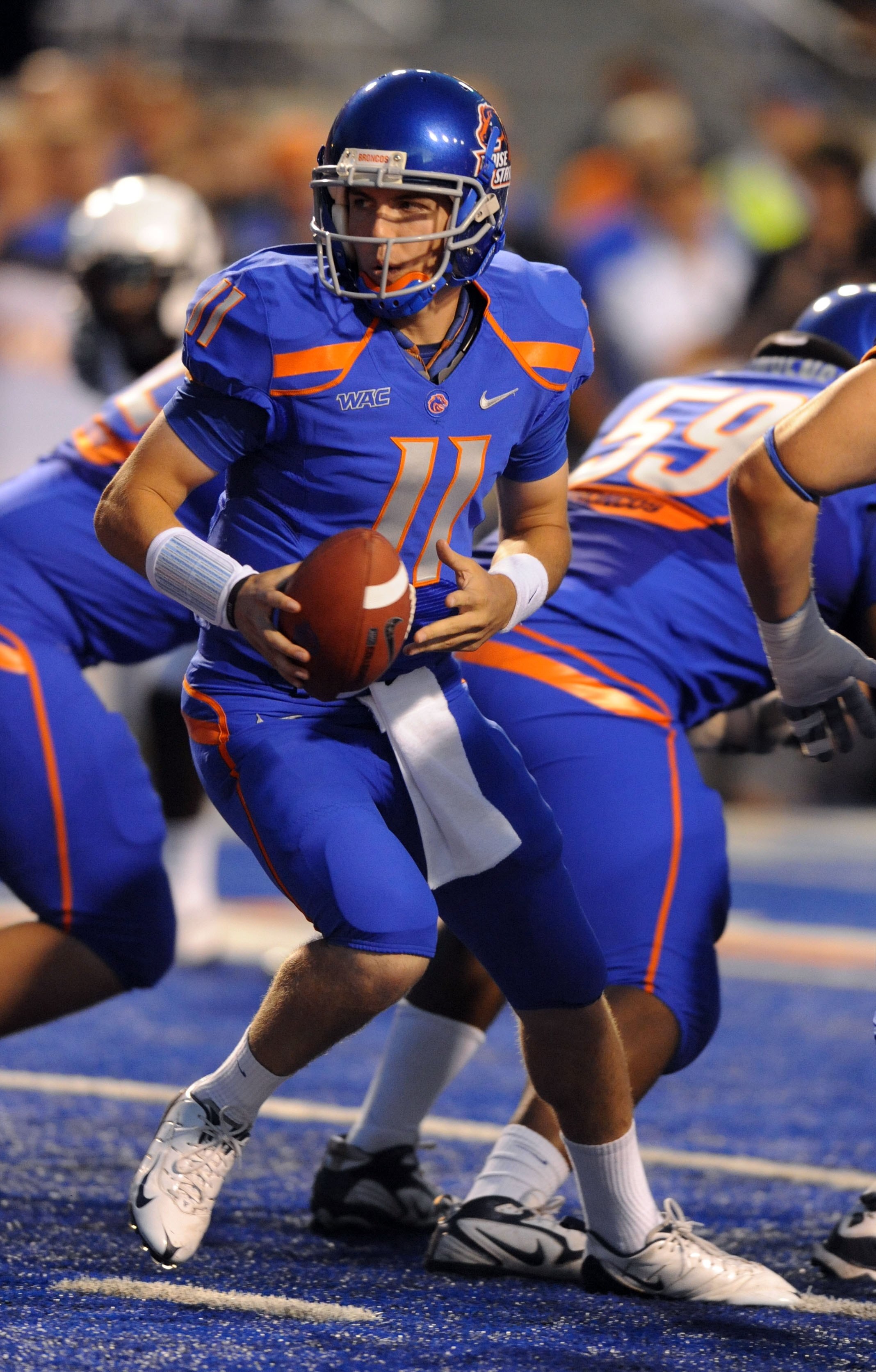 BOISE, ID - SEPTEMBER 3:  Oregon Ducks head coach Chip Kelly looks on during pre-game warm-ups before the game against the Boise State Broncos on September 3, 2009 in Boise, Idaho. (Photo by Steve Dykes/Getty Images)