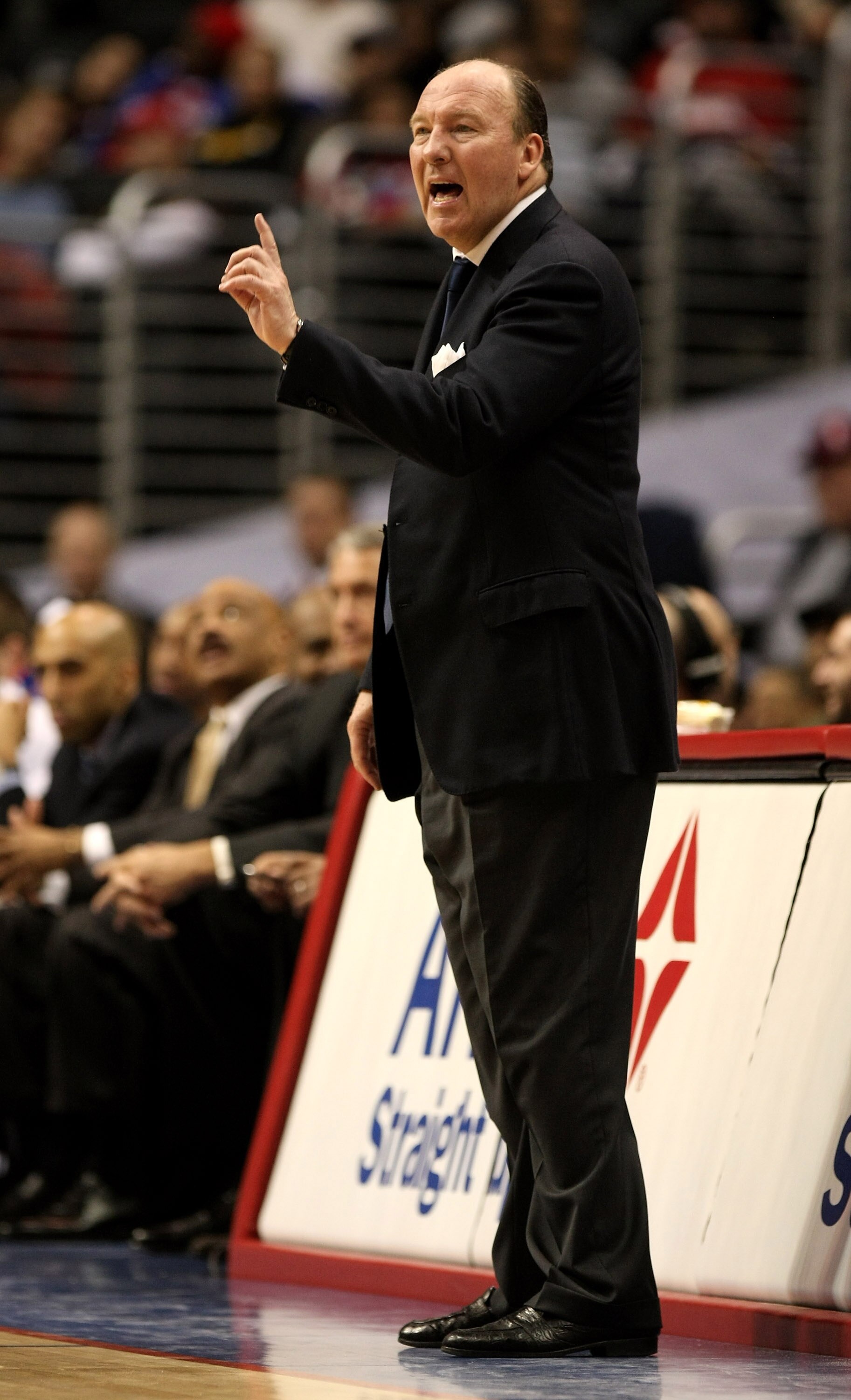 LOS ANGELES - JANUARY 18:  Head coach Mike Dunleavy of the Los Angeles Clippersgestures in the game with the New Jersey Nets on January 18, 2010 at Staples Center in Los Angeles, California.  The Clippers won 106-95.  NOTE TO USER: User expressly acknowle