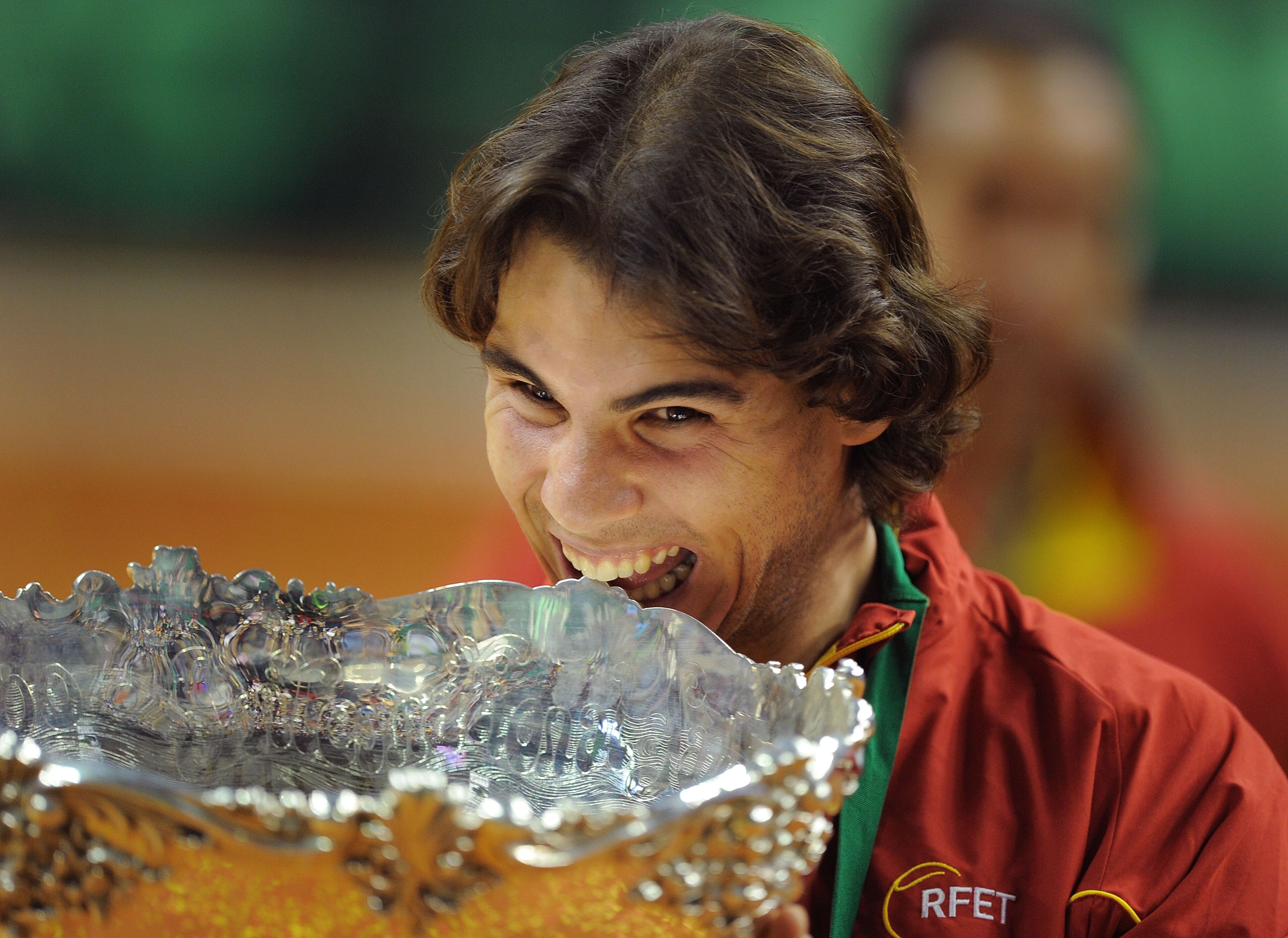 BARCELONA, SPAIN - DECEMBER 06: Rafael Nadal of Spain celebrates with the Davis Cup trophy at the end of the final match between Spain and Czech Republic at the Palau Sant Jordi stadium on December 6, 2009 in Barcelona, Spain. (Photo by Denis Doyle/Gett BARCELONA, SPAIN - DECEMBER 06: Rafael Nadal of Spain celebrates with the Davis Cup trophy at the end of the final match between Spain and Czech Republic at the Palau Sant Jordi stadium on December 6, 2009 in Barcelona, Spain. (Photo by Denis Doyle/Gett