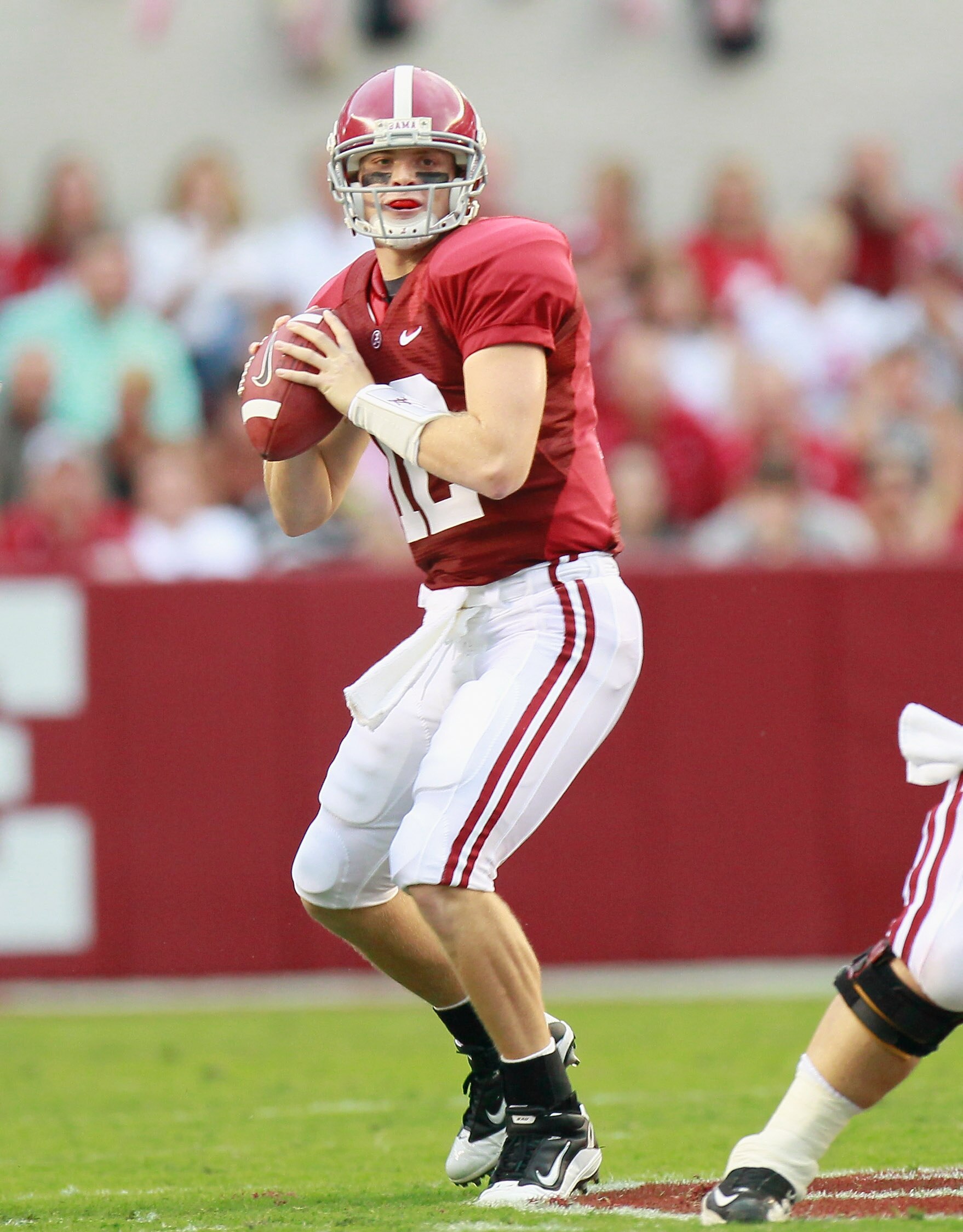 TUSCALOOSA, AL - SEPTEMBER 11:  Quarterback Greg McElroy #12 of the Alabama Crimson Tide against the Penn State Nittany Lions at Bryant-Denny Stadium on September 11, 2010 in Tuscaloosa, Alabama.  (Photo by Kevin C. Cox/Getty Images)