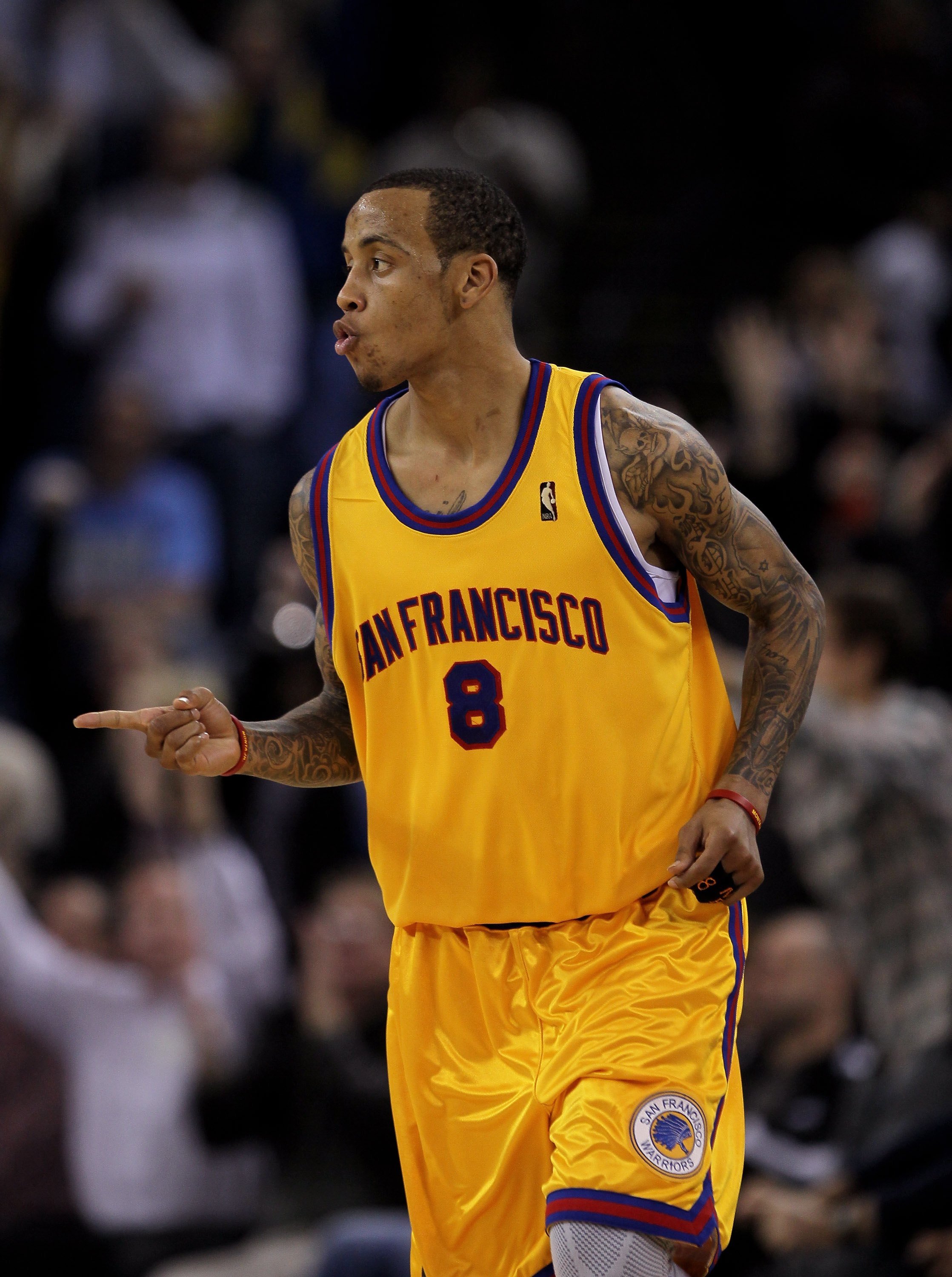 OAKLAND, CA - JANUARY 20:  Monta Ellis #8 of the Golden State Warriors in action during their game against the Denver Nuggets at Oracle Arena on January 20, 2010 in Oakland, California.  NOTE TO USER: User expressly acknowledges and agrees that, by downlo