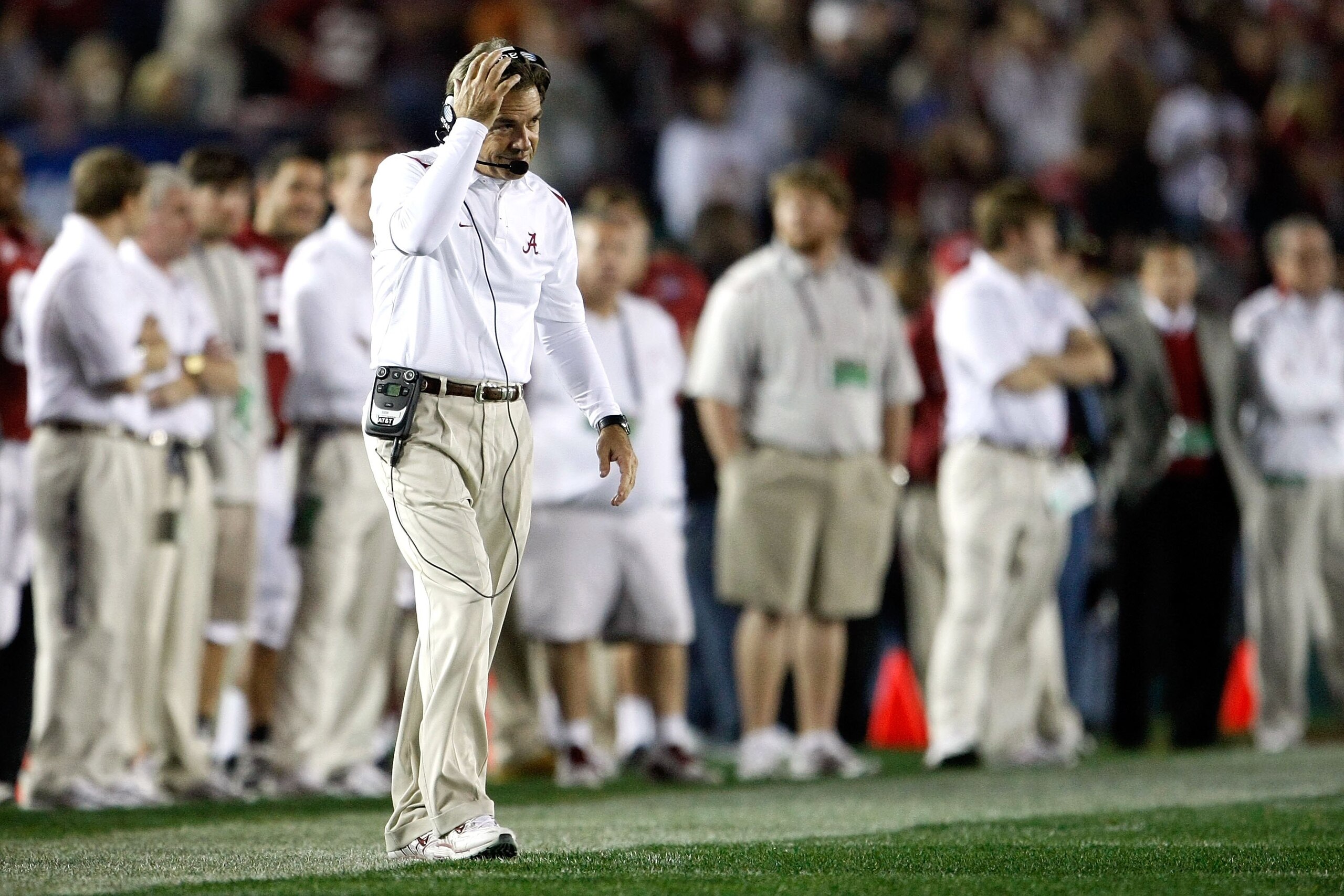 PASADENA, CA - JANUARY 07:  Head Coach Nick Saban of the Alabama Crimson Tide reacts during the Citi BCS National Championship game against the Texas Longhorns at the Rose Bowl on January 7, 2010 in Pasadena, California.  (Photo by Jeff Gross/Getty Images