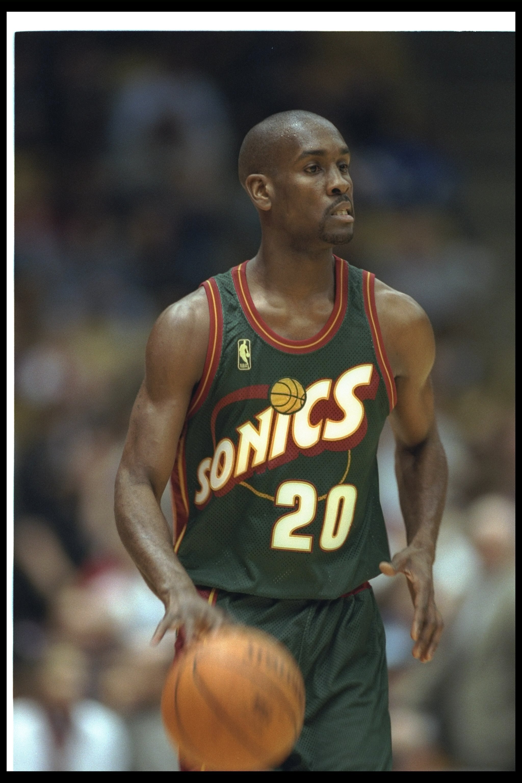 3 Dec 1996:  Guard Gary Payton of the Seattle Supersonics looks on during a game against the Los Angeles Lakers at the Great Western Forum in Inglewood, California.  The Lakers won the game, 110-106.     Mandatory Credit: Stephen Dunn  /Allsport