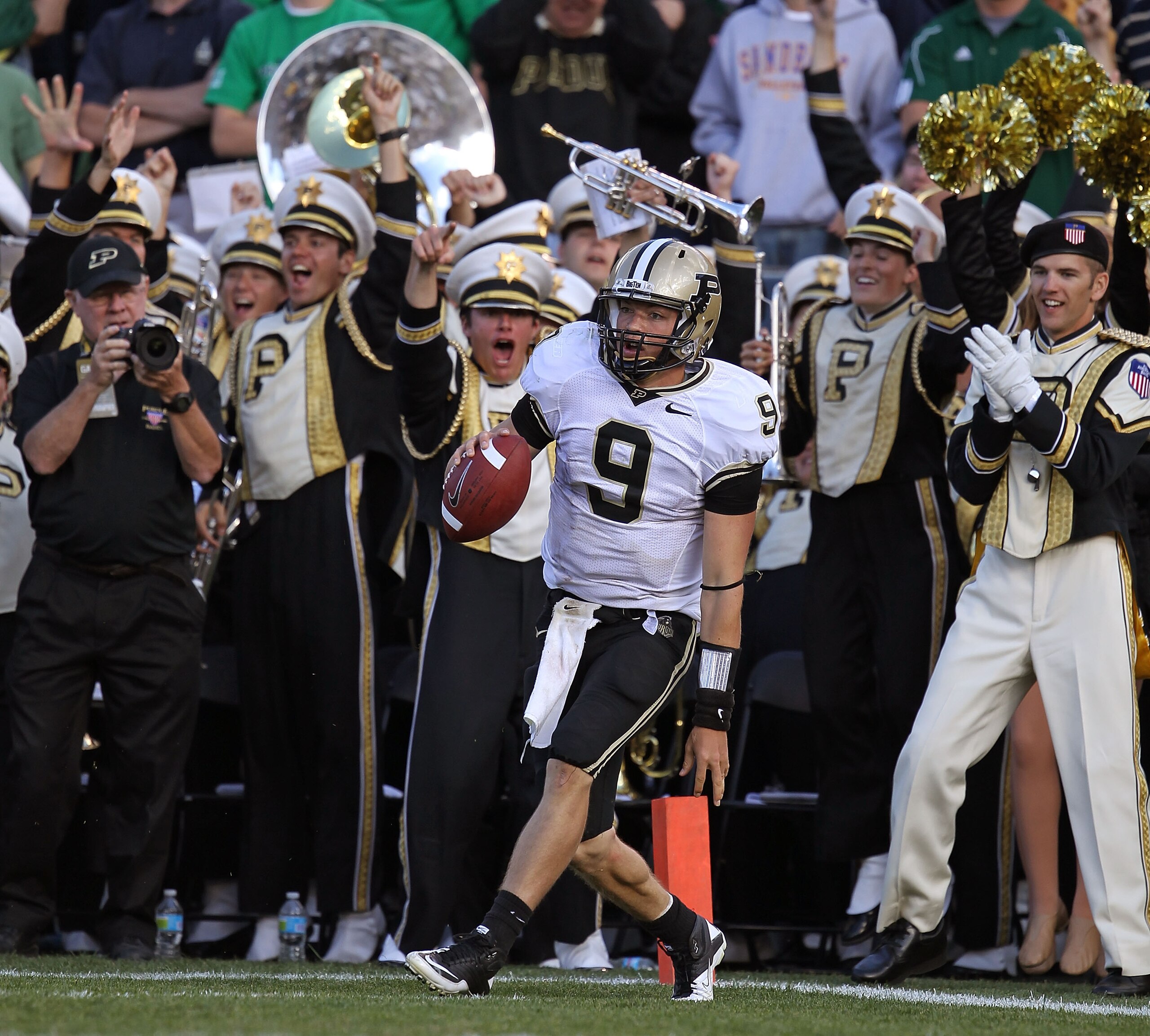 SOUTH BEND, IN - SEPTEMBER 04: Robert Marve #9 of the Purdue Boilermakers celebrates in the end zone after scoring a touchdown against the Notre Dame Fighting Irish at Notre Dame Stadium on September 4, 2010 in South Bend, Indiana. Notre Dame defated Purd SOUTH BEND, IN - SEPTEMBER 04: Robert Marve #9 of the Purdue Boilermakers celebrates in the end zone after scoring a touchdown against the Notre Dame Fighting Irish at Notre Dame Stadium on September 4, 2010 in South Bend, Indiana. Notre Dame defated Purd