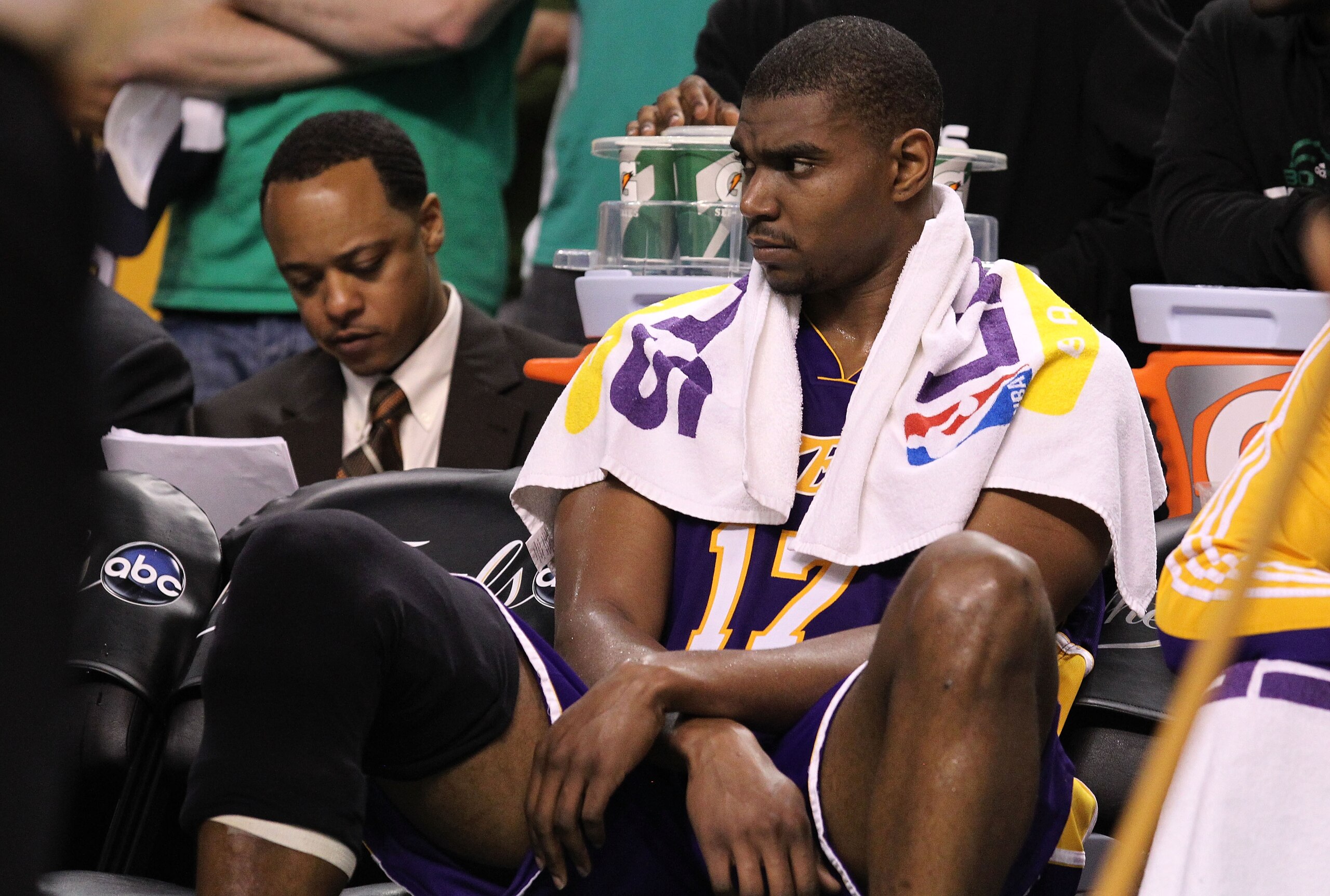 BOSTON - JUNE 13: Andrew Bynum #17 of the Los Angeles Lakers looks on from the bench in the second half against the Boston Celtics during Game Five of the 2010 NBA Finals on June 13, 2010 at TD Garden in Boston, Massachusetts. NOTE TO USER: User expressl BOSTON - JUNE 13: Andrew Bynum #17 of the Los Angeles Lakers looks on from the bench in the second half against the Boston Celtics during Game Five of the 2010 NBA Finals on June 13, 2010 at TD Garden in Boston, Massachusetts. NOTE TO USER: User expressl