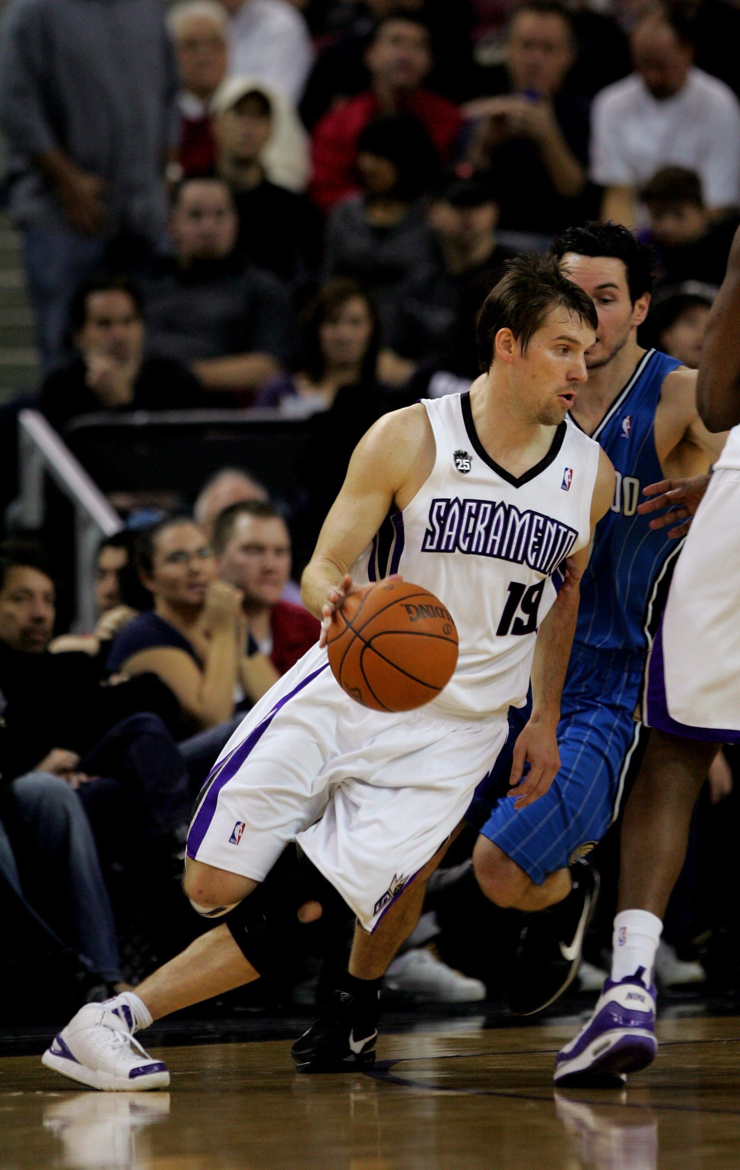 SACRAMENTO, CA - JANUARY 12:  Beno Udrih #19 of the Sacramento Kings in action during their game against the Orlando Magic at ARCO Arena on January 12, 2010 in Sacramento, California.  NOTE TO USER: User expressly acknowledges and agrees that, by download