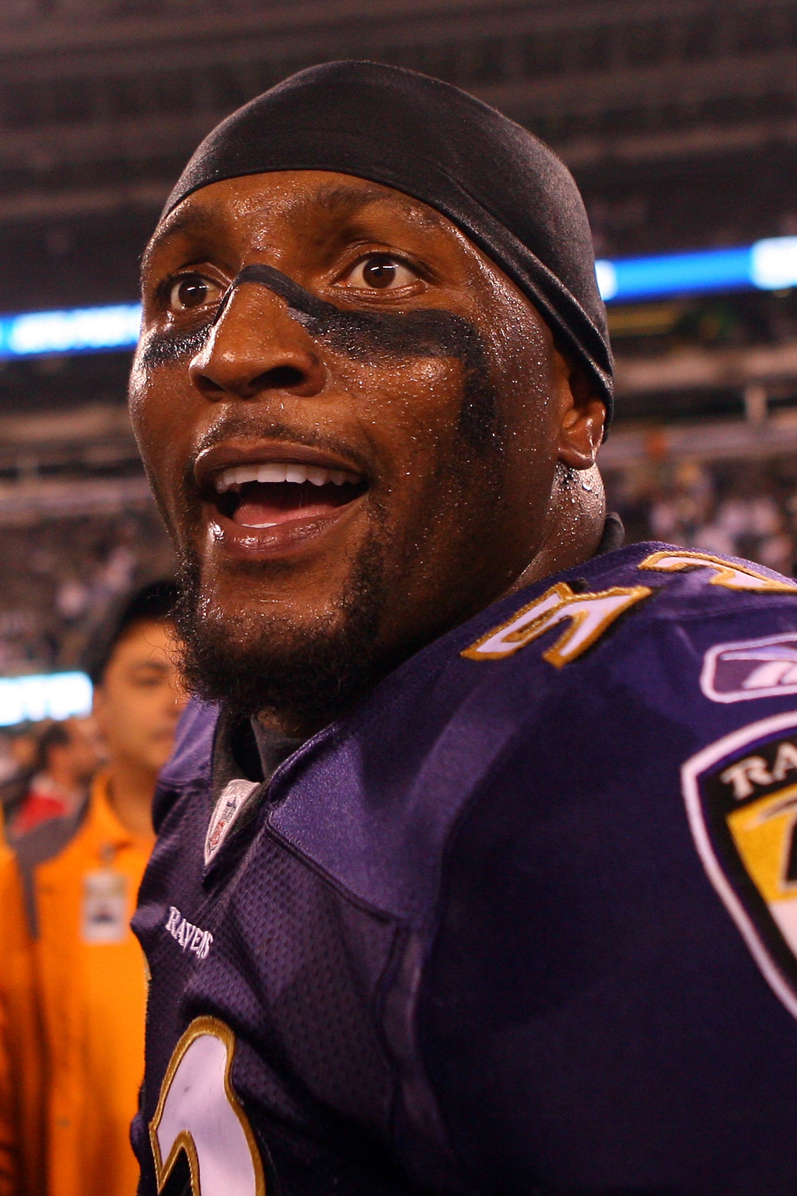 EAST RUTHERFORD, NJ - SEPTEMBER 13:  Ray Lewis #52 of the Baltimore Ravens reacts after defeating the New York Jets during their home opener at the New Meadowlands Stadium on September 13, 2010 in East Rutherford, New Jersey.  (Photo by Andrew Burton/Gett