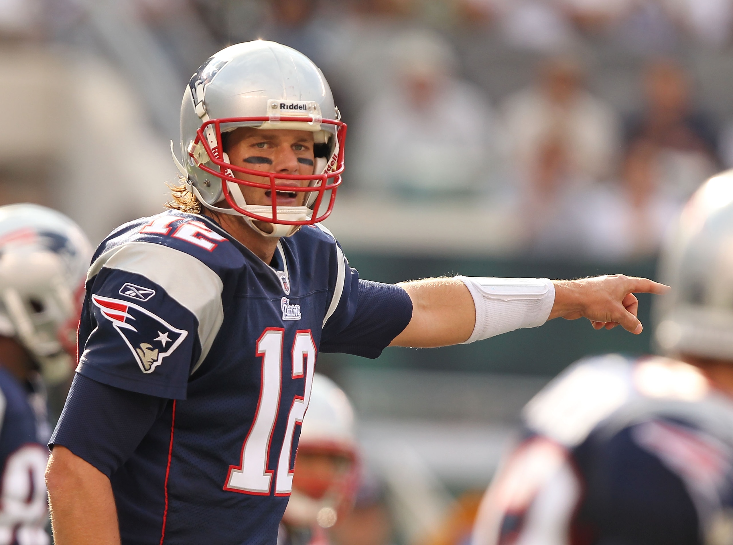 EAST RUTHERFORD, NJ - SEPTEMBER 19:  Tom Brady #12 of the New England Patriots in action against the New York Jets during their  game on September 19, 2010 at the New Meadowlands Stadium  in East Rutherford, New Jersey.  (Photo by Al Bello/Getty Images)