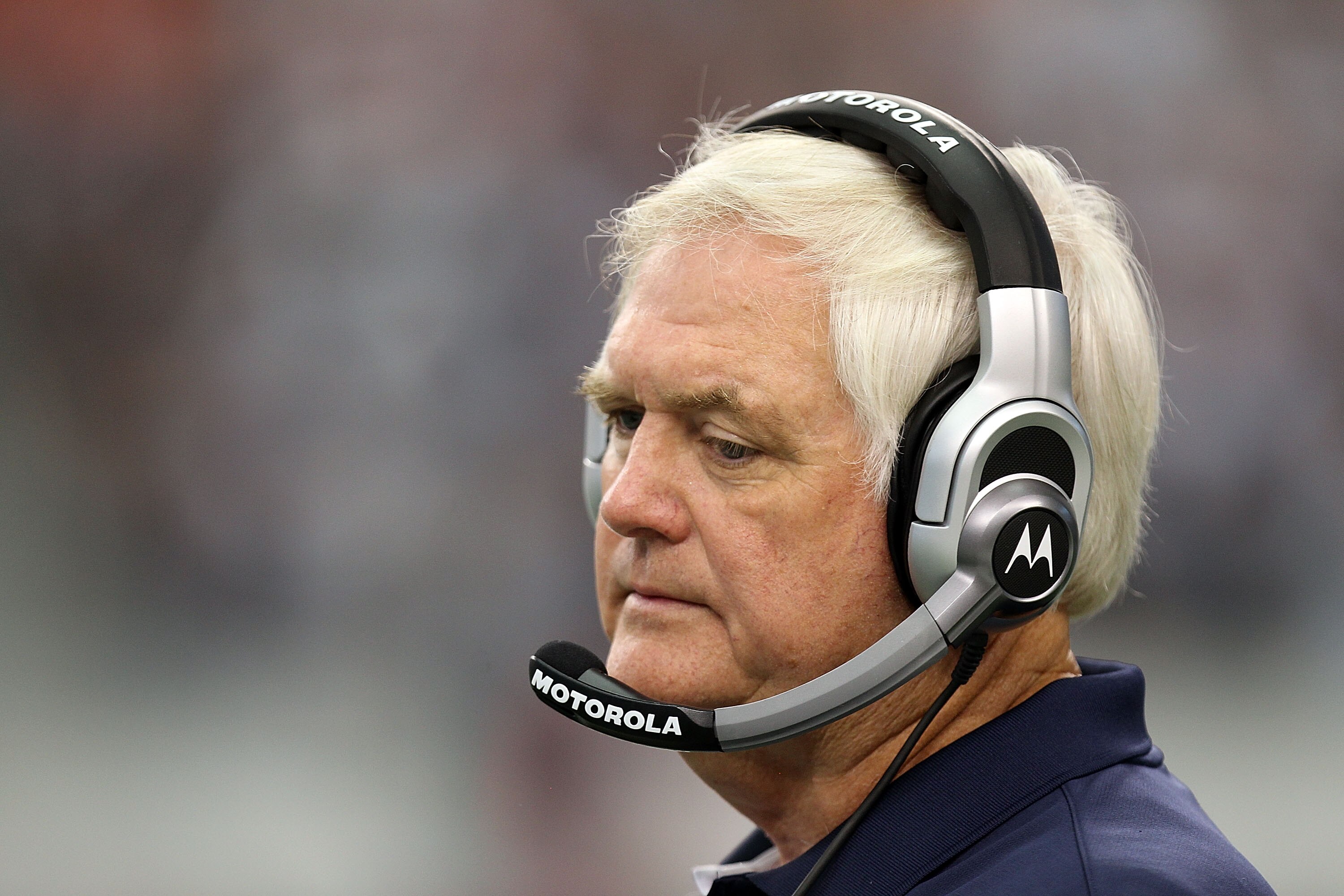 ARLINGTON, TX - SEPTEMBER 19:  Head coach Wade Phillips of the Dallas Cowboys reacts during a 27-20 loss against the Chicago Bears at Cowboys Stadium on September 19, 2010 in Arlington, Texas.  (Photo by Ronald Martinez/Getty Images)