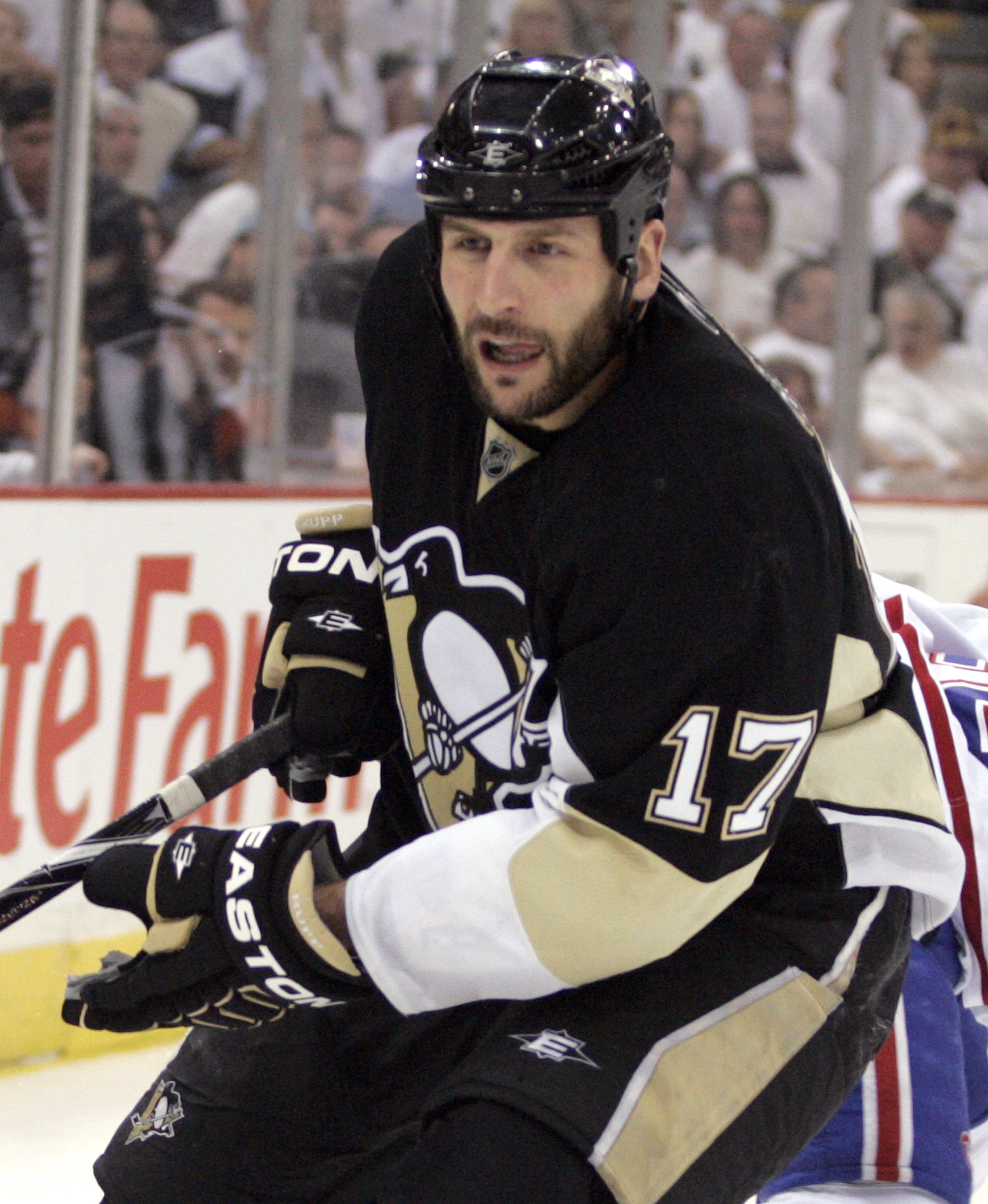 PITTSBURGH - MAY 8:  Mike Rupp #17 of the Pittsburgh Penguins skates against the Montreal Canadiens in Game Five of the Eastern Conference Semifinals during the 2010 NHL Stanley Cup Playoffs at Mellon Arena on May 8, 2010 in Pittsburgh, Pennsylvania.  The