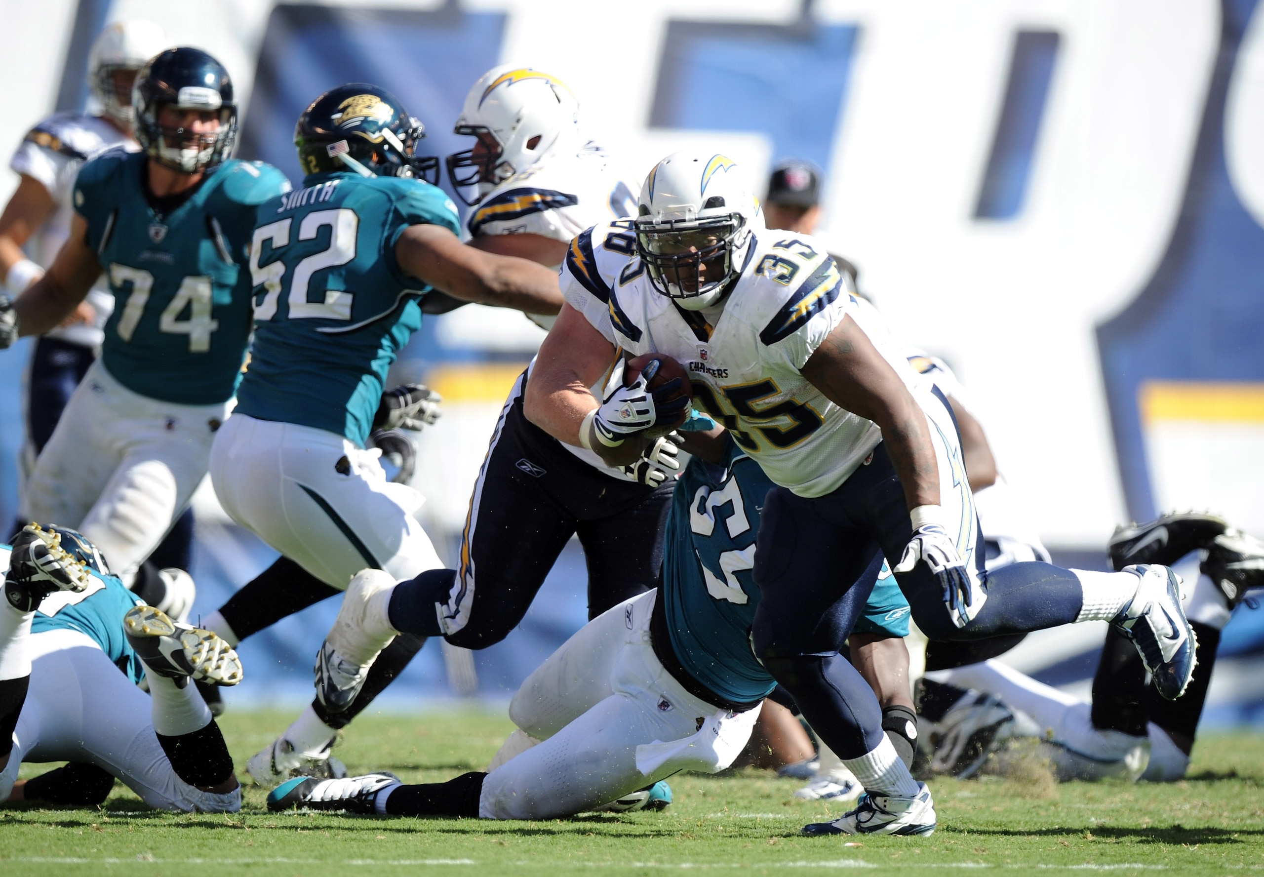 SAN DIEGO - SEPTEMBER 19:  Mike Tolbert #35 of the San Diego Chargers runs with the ball against the Jacksonville Jaguars during the fourth quarter at Qualcomm Stadium on September 19, 2010 in San Diego, California.  (Photo by Harry How/Getty Images)