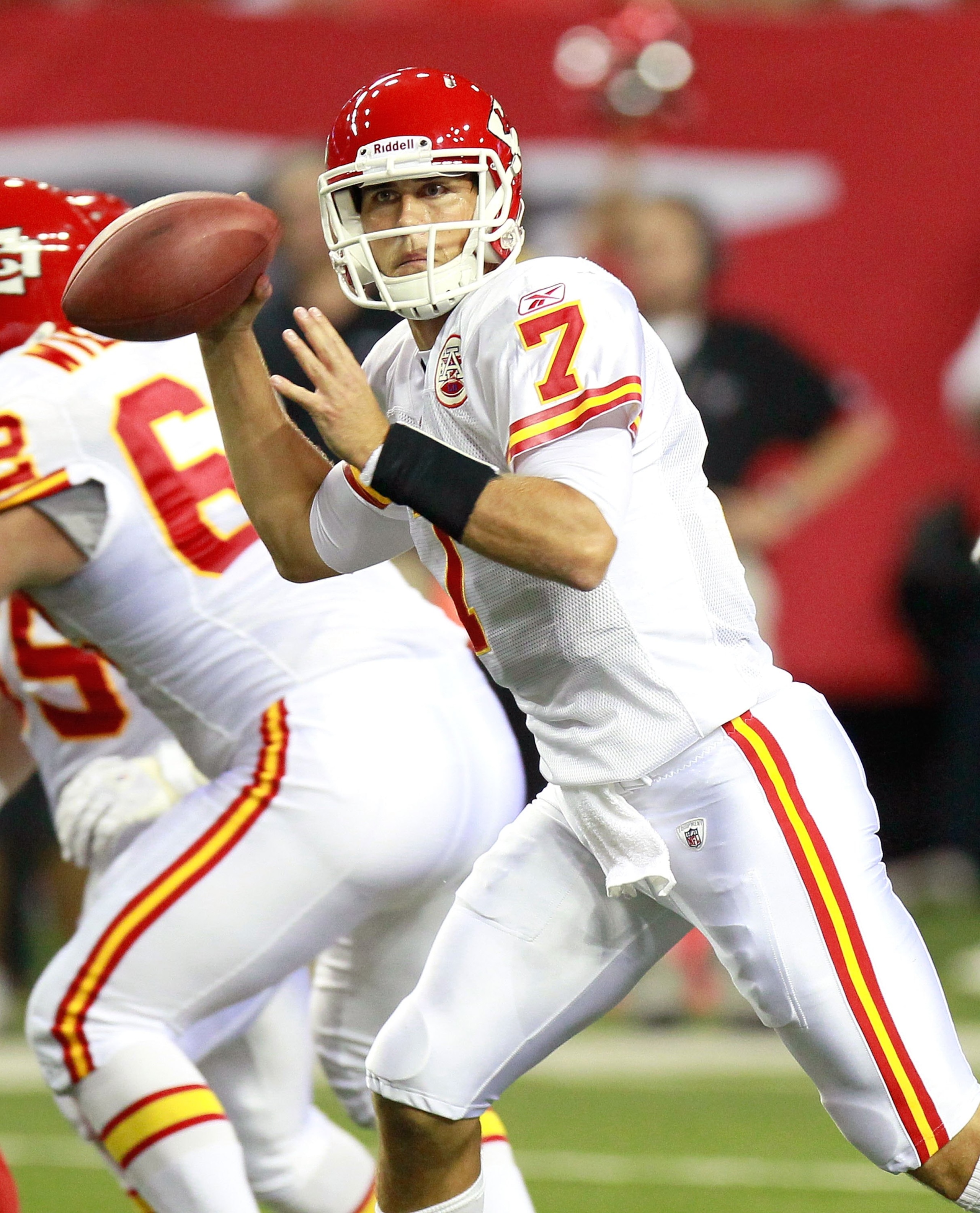 ATLANTA - AUGUST 13:  Matt Cassel #7 of the Kansas City Chiefs against the Atlanta Falcons at Georgia Dome on August 13, 2010 in Atlanta, Georgia.  (Photo by Kevin C. Cox/Getty Images)