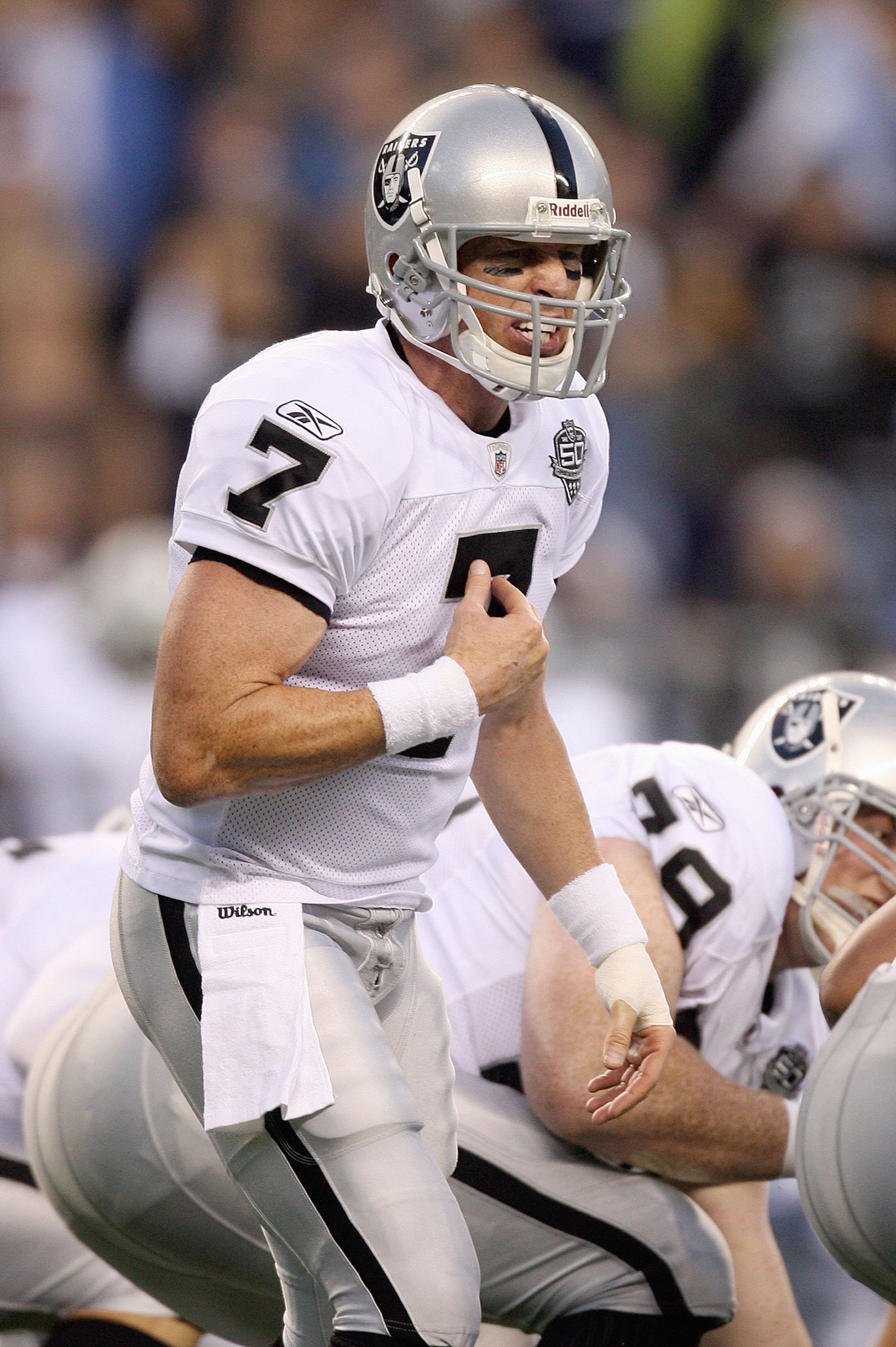 SEATTLE - SEPTEMBER 03: Quarterback  Jeff Garcia #7 of the Oakland Raiders calls a play during the game against the Seattle Seahawks on September 3, 2009 at Qwest Field in Seattle, Washington. (Photo by Otto Greule Jr/Getty Images)