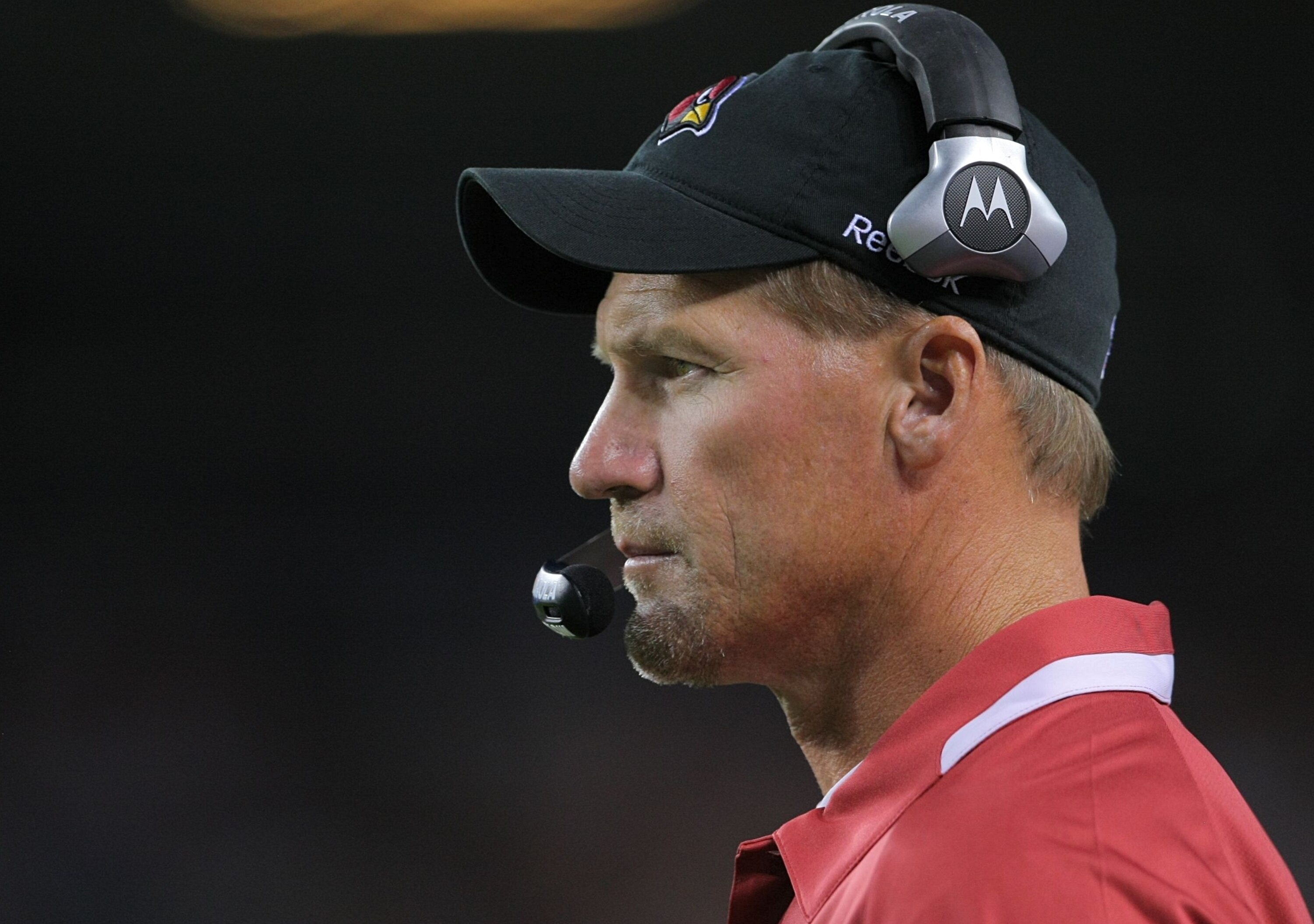 DENVER - SEPTEMBER 3: Head coach Ken Wisenhunt of the Arizona Cardinals looks on during the NFL preseason game against the Denver Broncos at Invesco Field at Mile High on September 3, 2009 in Denver, Colorado.  (Photo by Doug Pensinger/Getty Images)