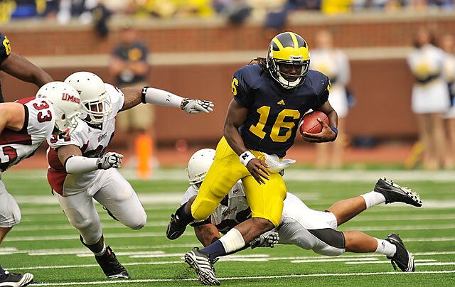 Denard Coninutes To Leave Defenders In the Dust (detnews.com)