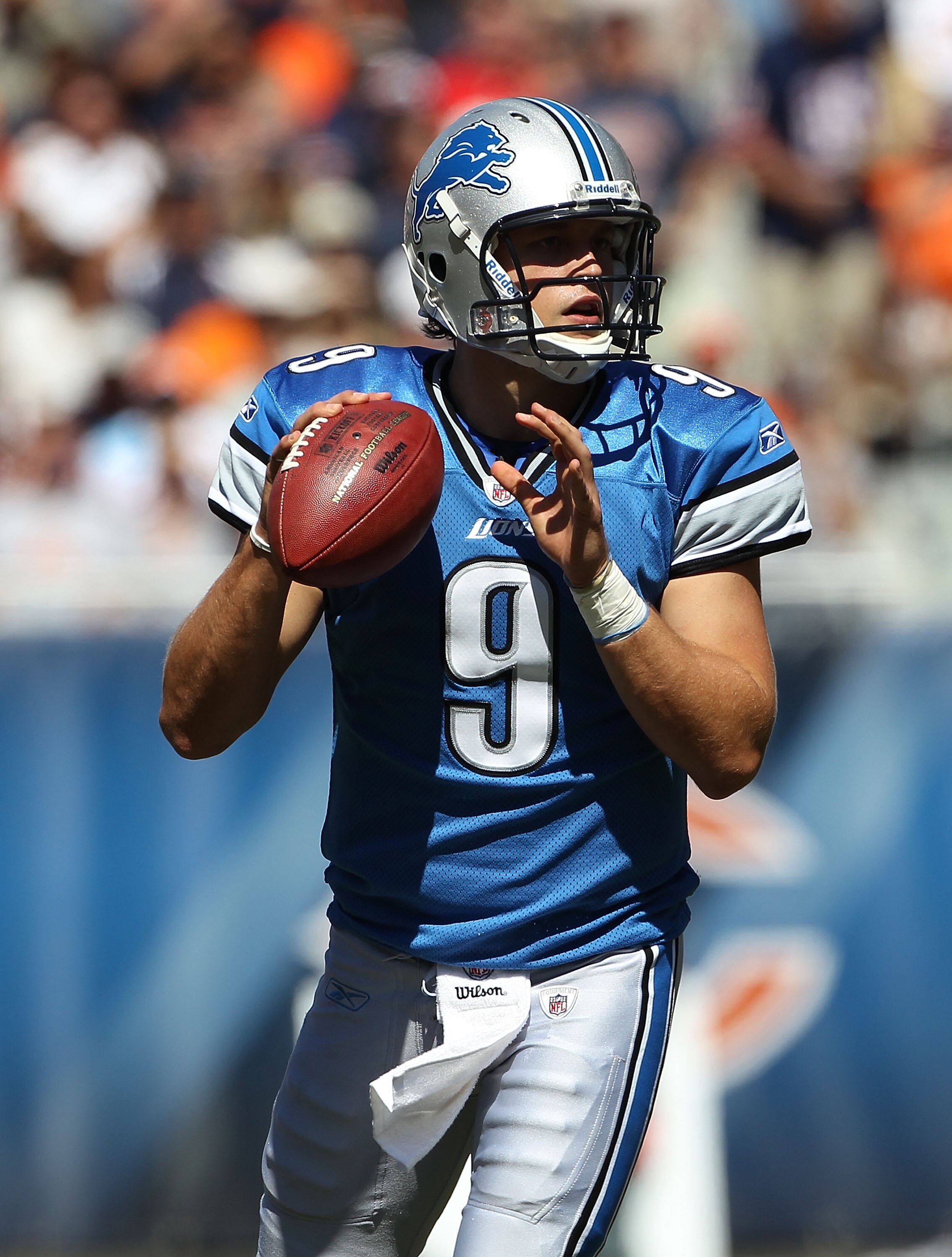 CHICAGO - SEPTEMBER 12: Matthew Stafford #9 of the Detroit Lions looks for receiver against the Chicago Bears during the NFL season opening game at Soldier Field on September 12, 2010 in Chicago, Illinois. The Bears defeated the Lions 19-14. (Photo by Jon