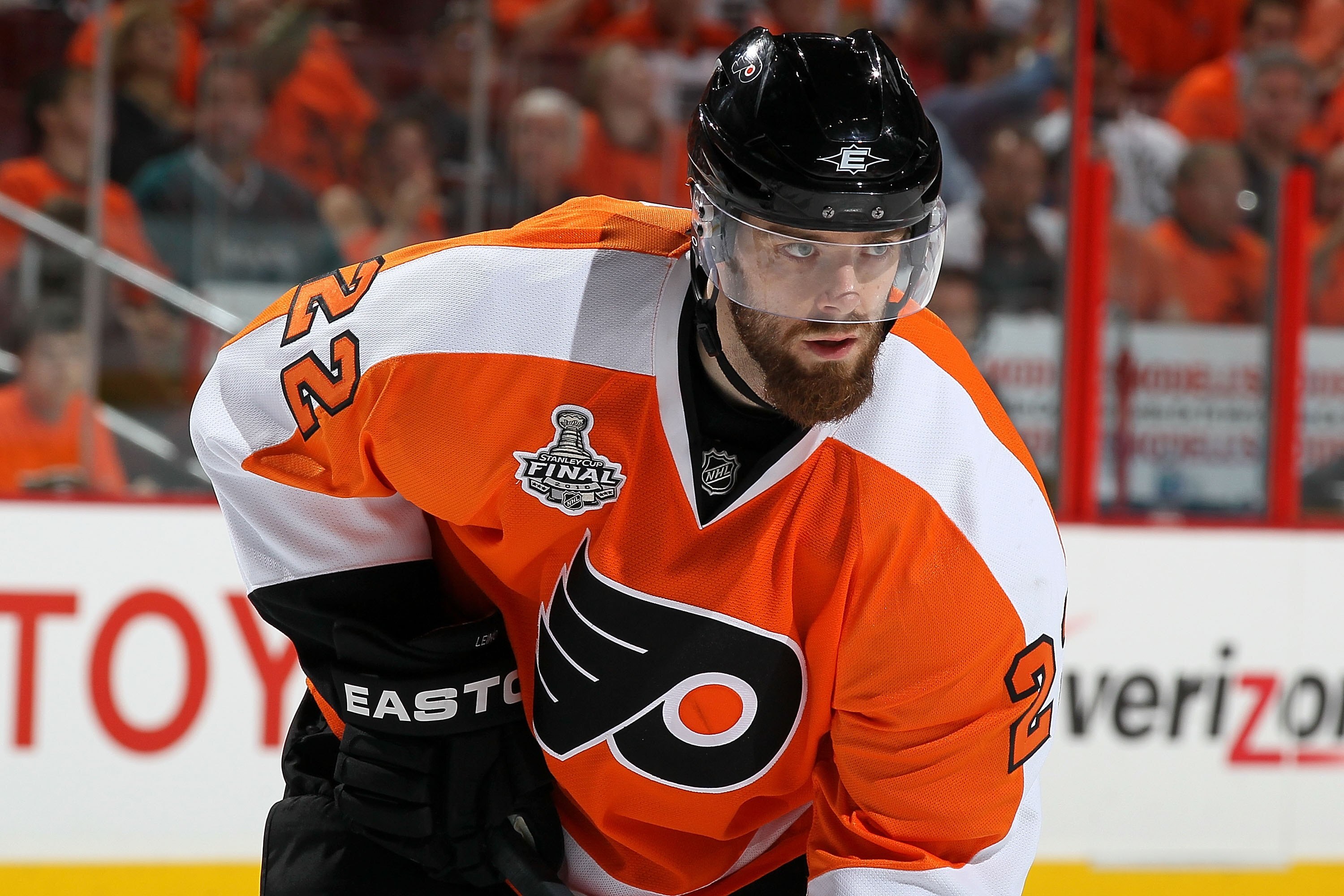 PHILADELPHIA - JUNE 04:  Ville Leino #22 of the Philadelphia Flyers looks on in Game Four of the 2010 NHL Stanley Cup Final against the Chicago Blackhawks at Wachovia Center on June 4, 2010 in Philadelphia, Pennsylvania.  (Photo by Jim McIsaac/Getty Image