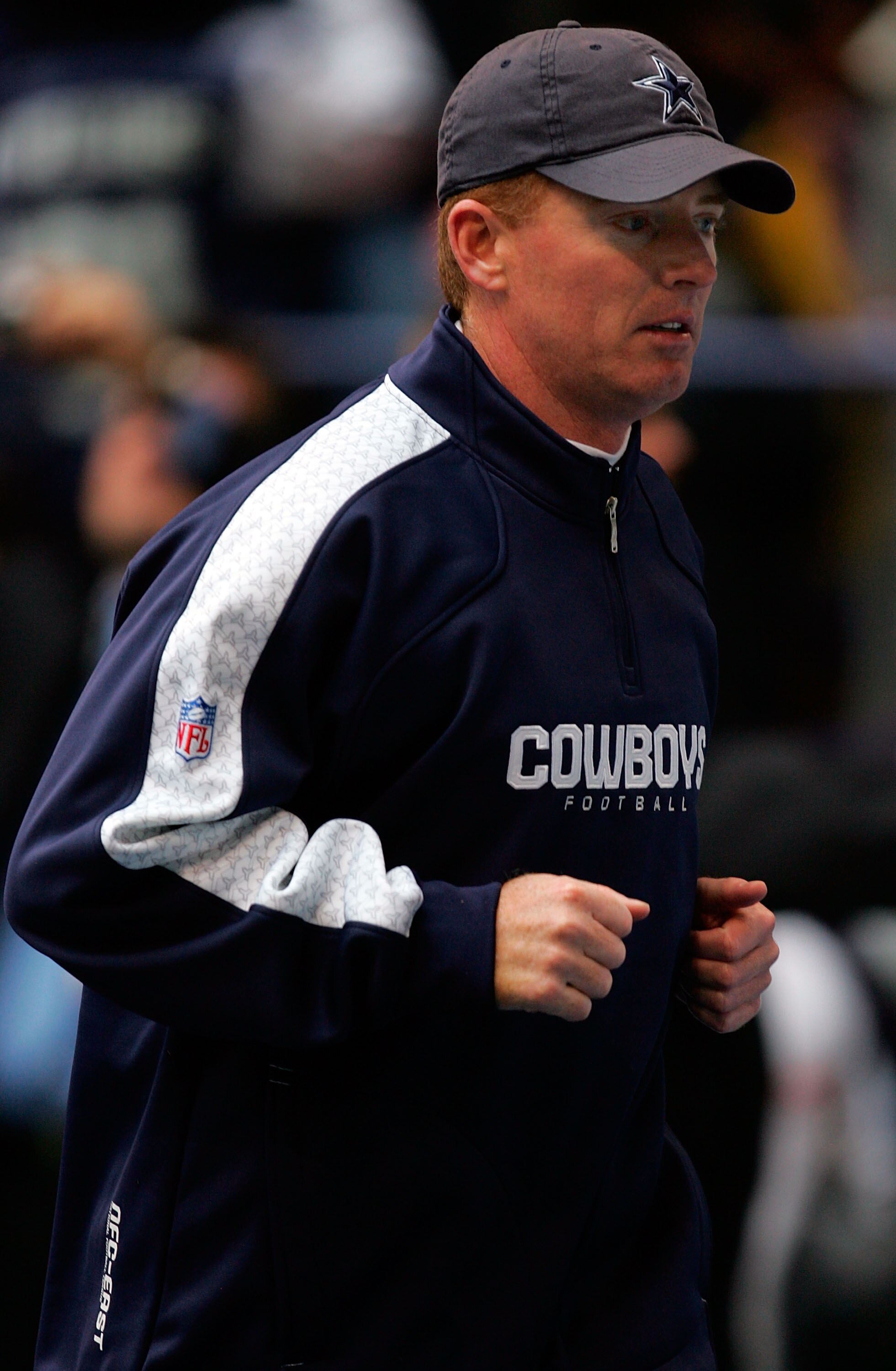 DALLAS - NOVEMBER 22: Offensive coordinator Jason Garrett of the Dallas Cowboys before a game with the New York Jets at Texas Stadium on November 22, 2007 in Irving, Texas (Photo by Ronald Martinez/Getty Images) DALLAS - NOVEMBER 22: Offensive coordinator Jason Garrett of the Dallas Cowboys before a game with the New York Jets at Texas Stadium on November 22, 2007 in Irving, Texas (Photo by Ronald Martinez/Getty Images)