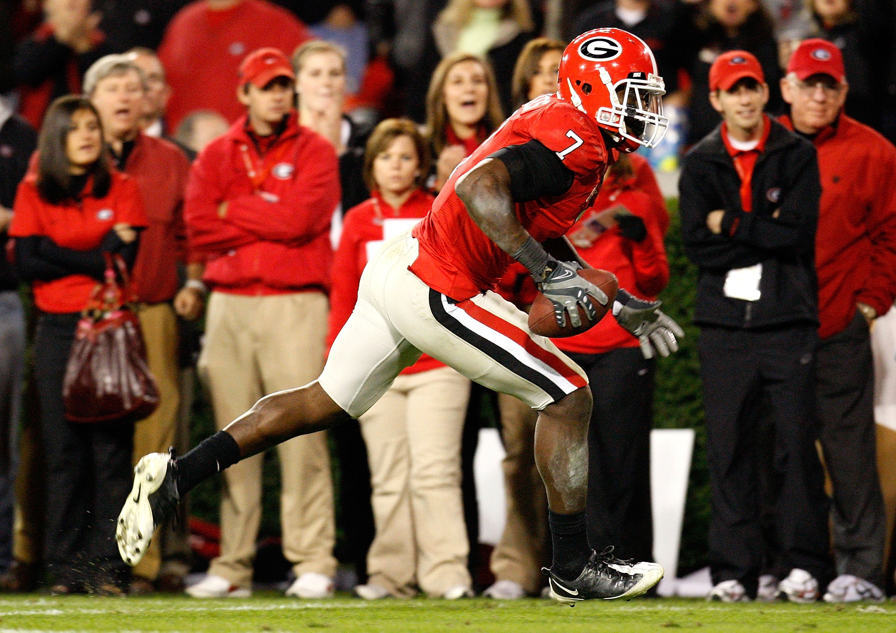 ATHENS, GA - NOVEMBER 21:  Orson Charles #7 of the Georgia Bulldogs against the Kentucky Wildcats at Sanford Stadium on November 21, 2009 in Athens, Georgia.  (Photo by Kevin C. Cox/Getty Images)
