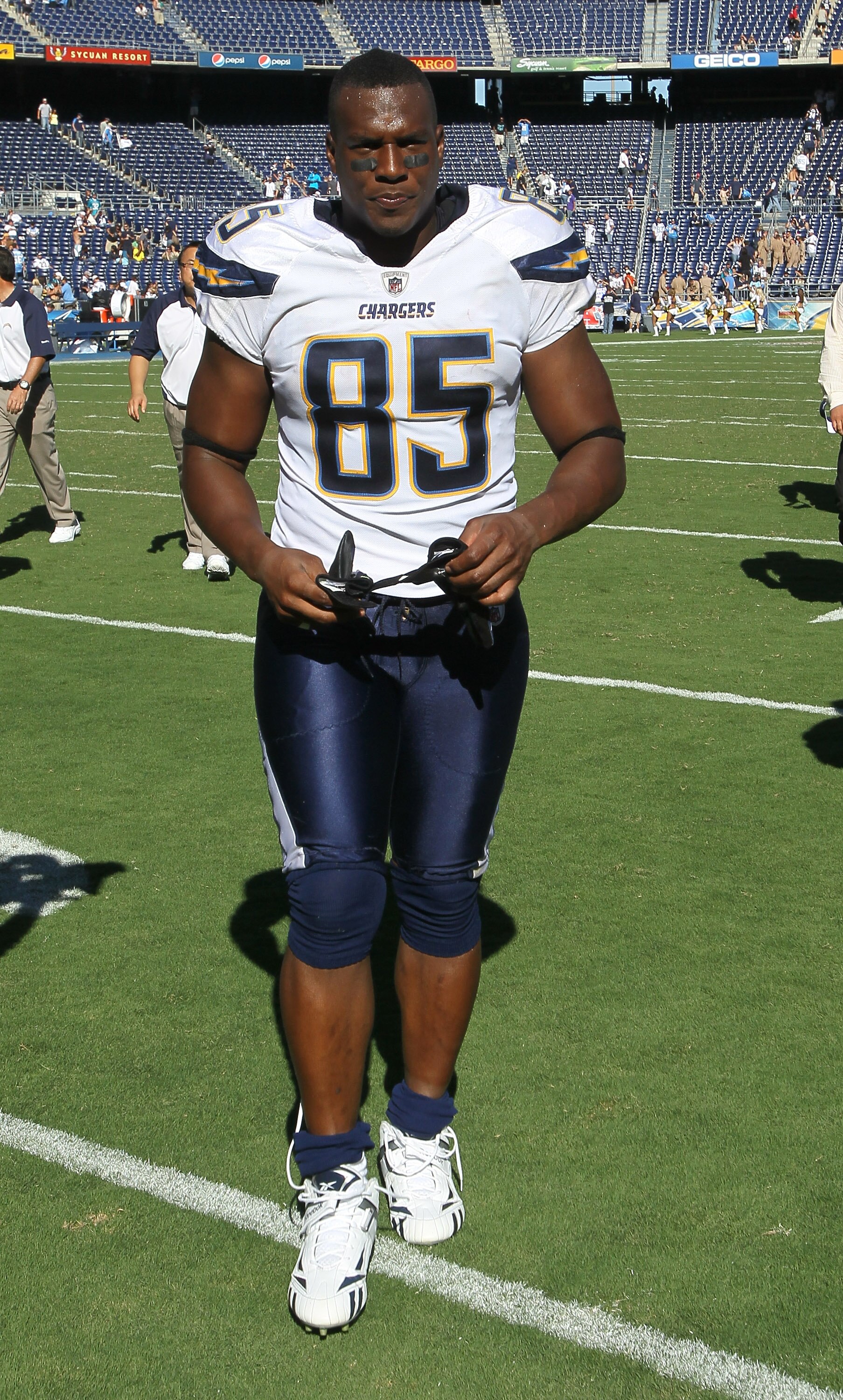 SAN DIEGO - SEPTEMBER 19:  Tight end Antonio Gates #85 of the San Diego Chargers walks off the field after the game with the Jacksonville Jaguars at Qualcomm Stadium on September 19, 2010 in San Diego, California.   The Chargers won 38-13.  (Photo by Step