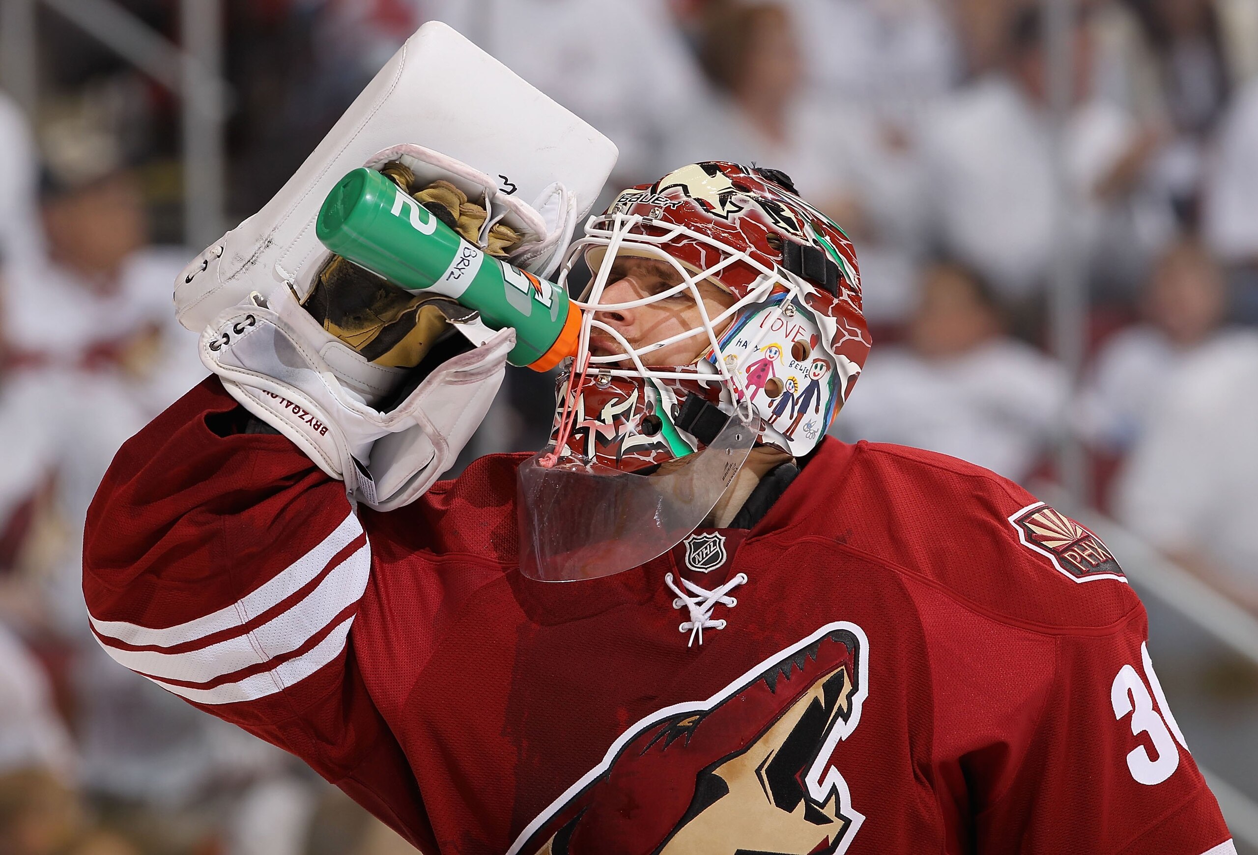 GLENDALE, AZ - APRIL 14:  Goaltender Ilya Bryzgalov #30 of the Phoenix Coyotes in action in Game One of the Western Conference Quarterfinals against the Detroit Red Wings during the 2010 NHL Stanley Cup Playoffs at Jobing.com Arena on April 14, 2010 in Gl