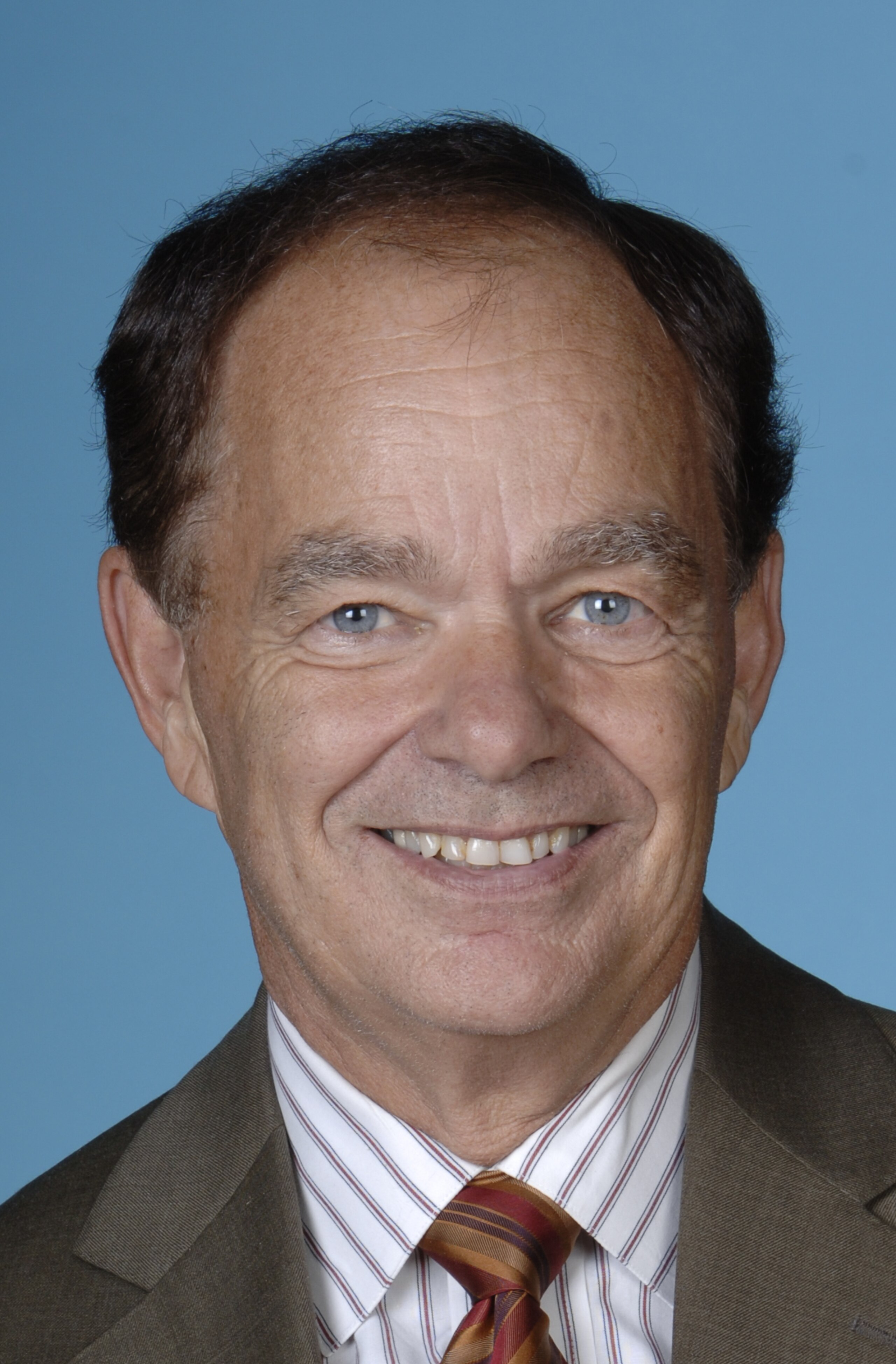 Glen Taylor went from paydirt to politics and into sports ownership. Glen Taylor went from paydirt to politics and into sports ownership.