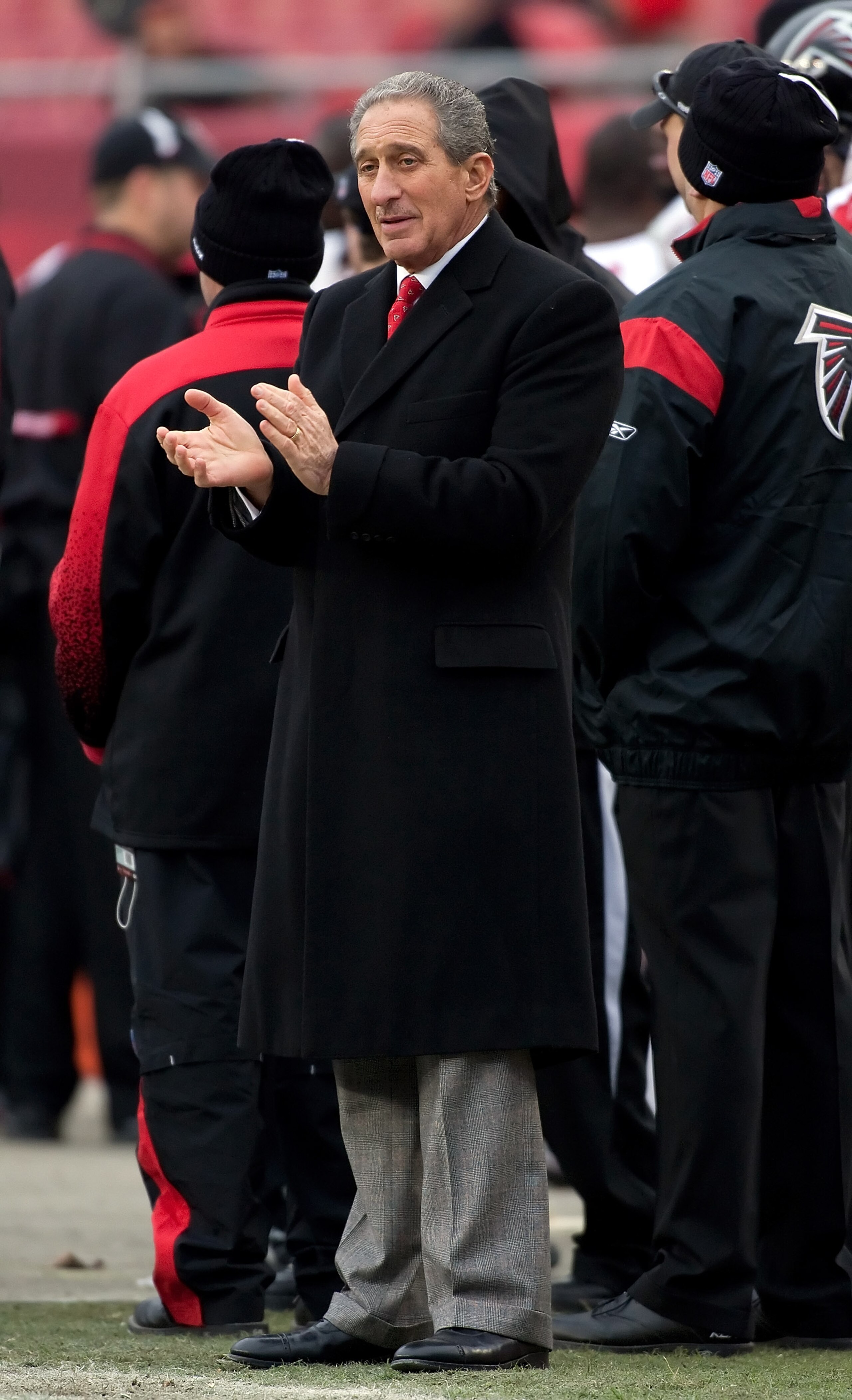 TAMPA, FL - JANUARY 03: Team owner Arthur Blank of the Atlanta Falcons cheers his team on against the Tampa Bay Buccaneers during the game at Raymond James Stadium on January 3, 2010 in Tampa, Florida. (Photo by J. Meric/Getty Images) TAMPA, FL - JANUARY 03: Team owner Arthur Blank of the Atlanta Falcons cheers his team on against the Tampa Bay Buccaneers during the game at Raymond James Stadium on January 3, 2010 in Tampa, Florida. (Photo by J. Meric/Getty Images)