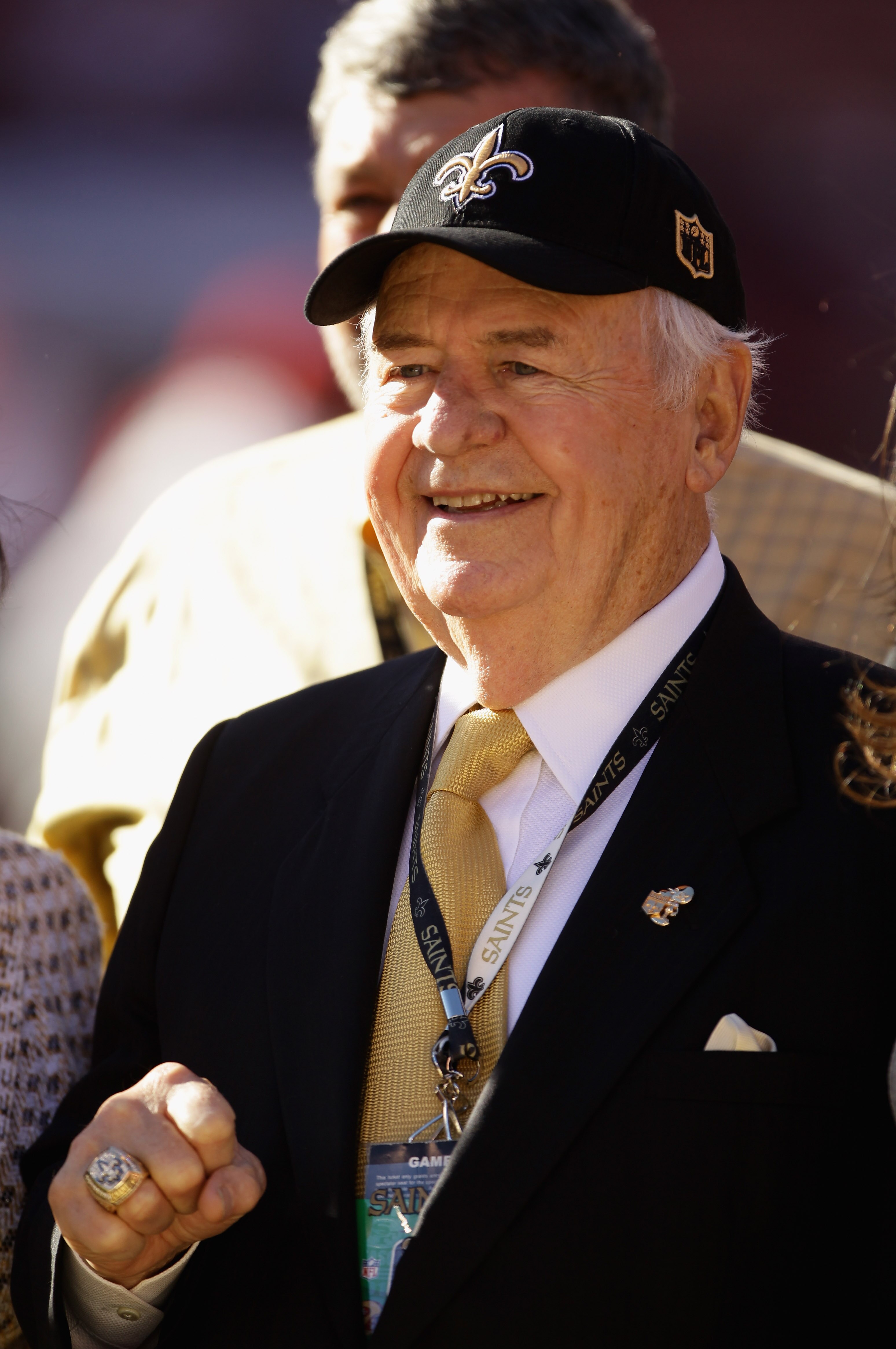 SAN FRANCISCO - SEPTEMBER 20:  New Orleans Saints owner Tom Benson walks the sidelines before their game against the San Francisco 49ers at Candlestick Park on September 20, 2010 in San Francisco, California.  (Photo by Ezra Shaw/Getty Images)