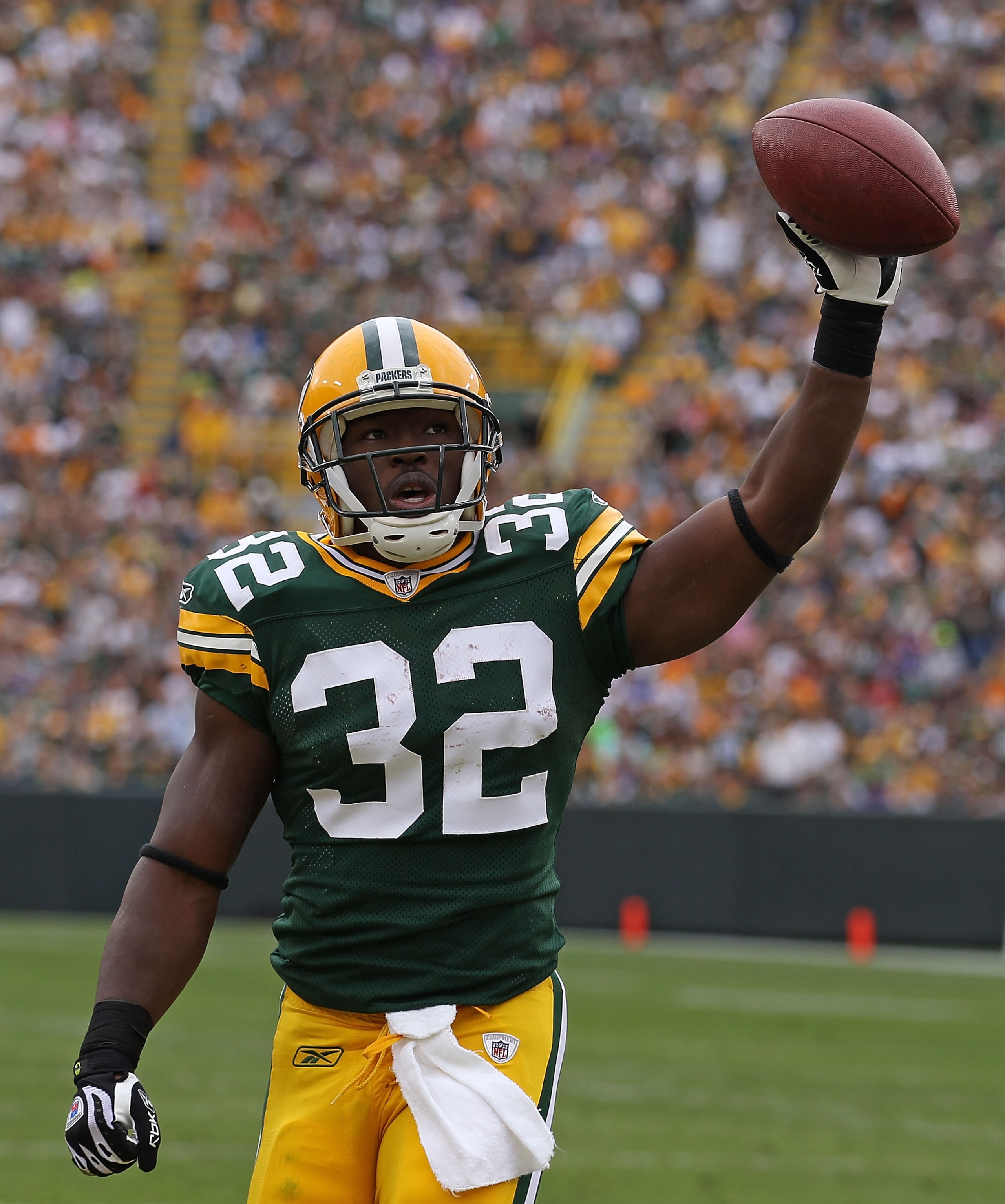 GREEN BAY, WI - SEPTEMBER 19: Brandon Jackson #32 of the Green Bay Packers celebrates a touchdown run against the Buffalo Bills at Lambeau Field on September 19, 2010 in Green Bay, Wisconsin. The Packers defeated the Bills 34-7.  (Photo by Jonathan Daniel