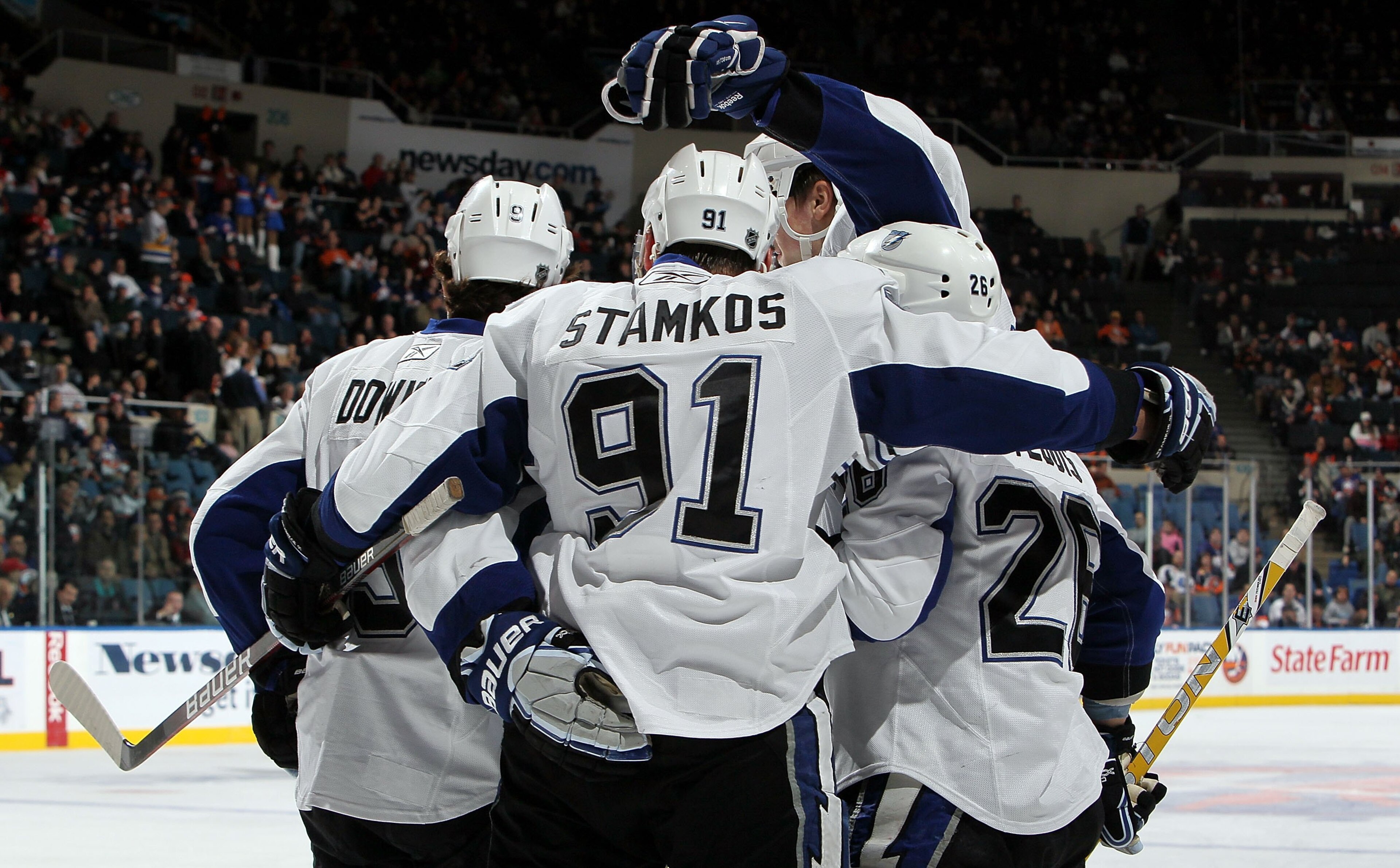 UNIONDALE, NY - FEBRUARY 13:  Steven Stamkos #91 of the Tampa Bay Lightning celebrates against the New York Islanders on February 13, 2010 at Nassau Coliseum in Uniondale, New York. The Isles defeated the Lightning 5-4.  (Photo by Jim McIsaac/Getty Images