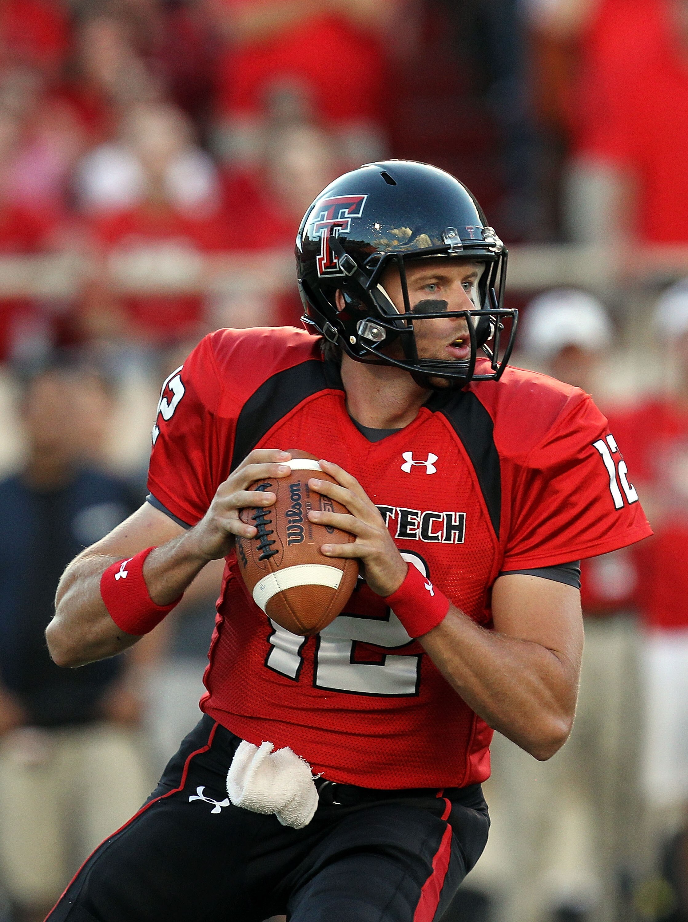 LUBBOCK, TX - SEPTEMBER 18: Quarterback Taylor Potts #12 of the Texas Tech Red Raiders against the Texas Longhorns at Jones AT&T Stadium on September 18, 2010 in Lubbock, Texas. (Photo by Ronald Martinez/Getty Images) LUBBOCK, TX - SEPTEMBER 18: Quarterback Taylor Potts #12 of the Texas Tech Red Raiders against the Texas Longhorns at Jones AT&T Stadium on September 18, 2010 in Lubbock, Texas. (Photo by Ronald Martinez/Getty Images)