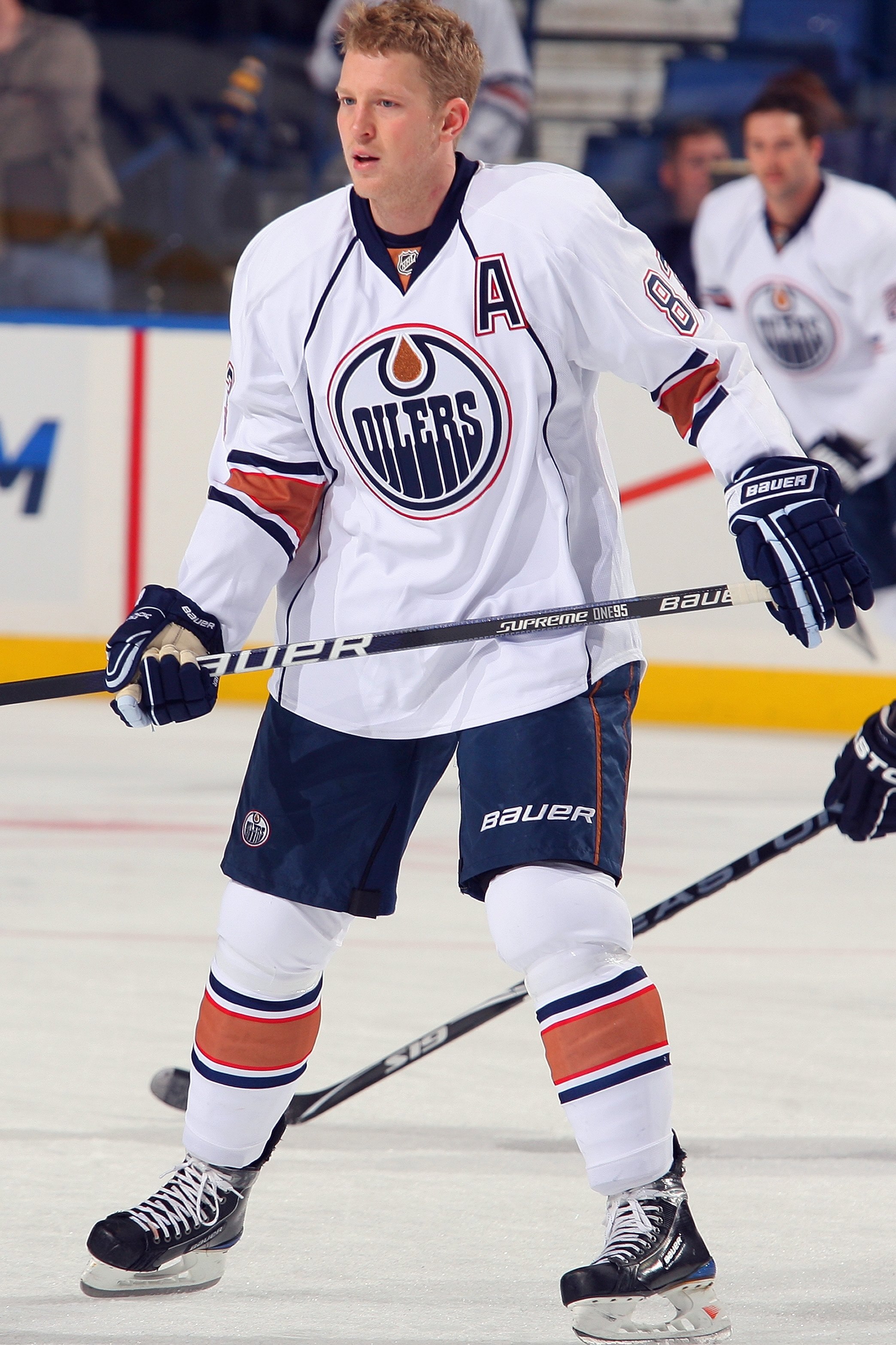 BUFFALO, NY - NOVEMBER 11:  Ales Hemsky #83 of the Edmonton Oilers warms up before the game against the Buffalo Sabres at HSBC Arena on November 11, 2009 in Buffalo, New York.  (Photo by Rick Stewart/Getty Images)
