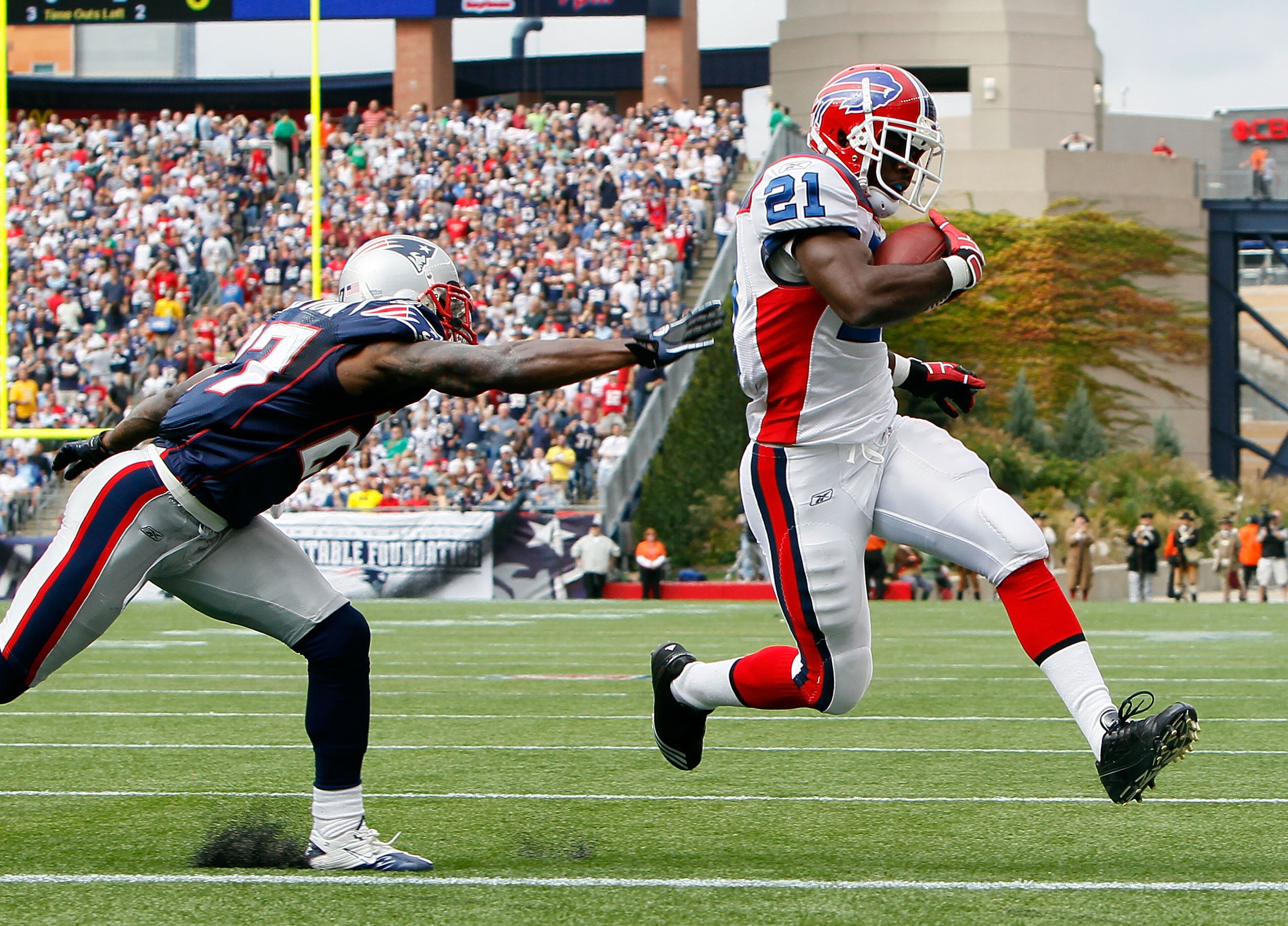 FOXBORO, MA - SEPTEMBER 26:  Kyle Anderson #27 of the New England Patriots cannot stop a touchdown run by C. J. Spiller #21 of  the Buffalo Bills at Gillette Stadium on September 26, 2010 in Foxboro, Massachusetts. (Photo by Jim Rogash/Getty Images)