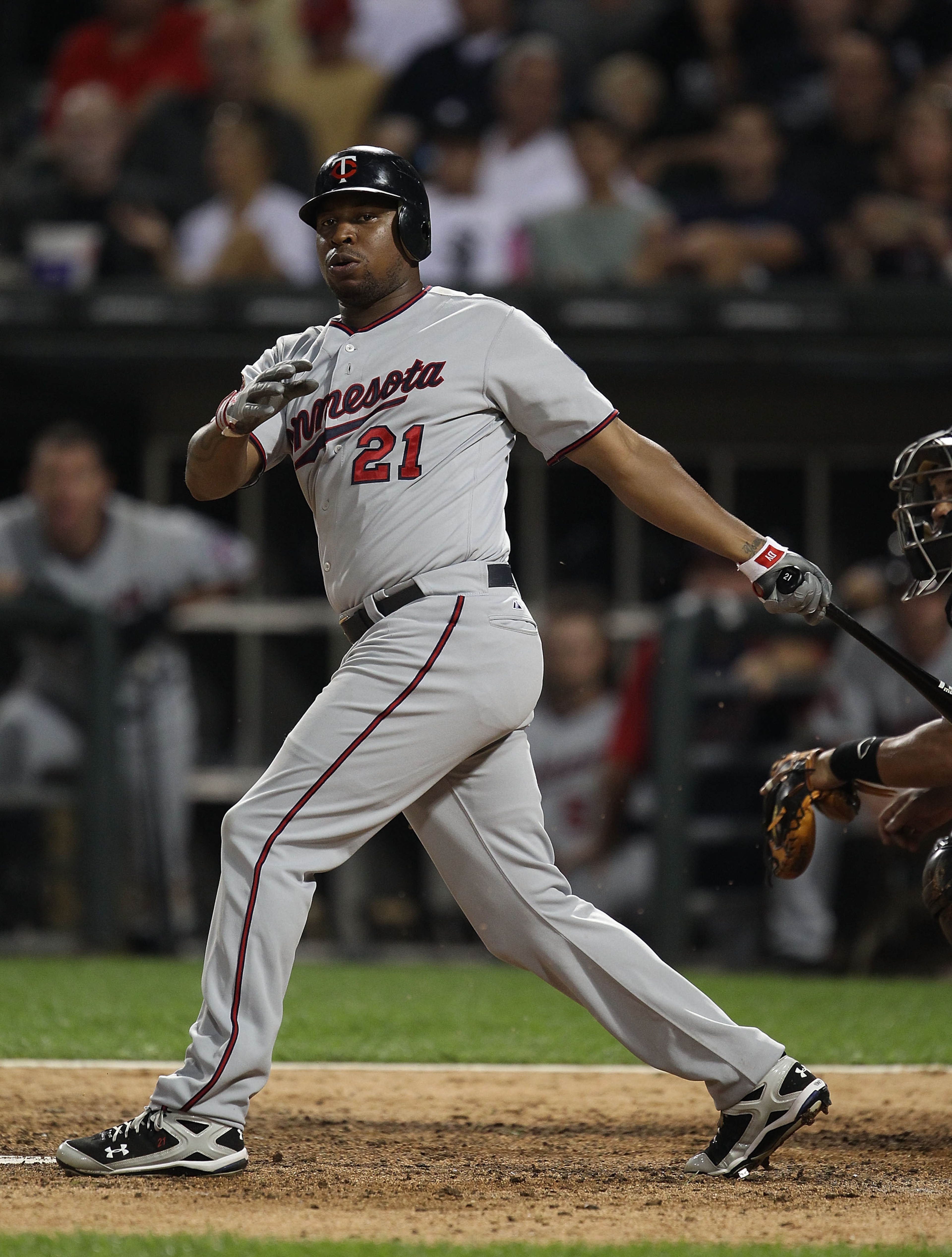 CHICAGO - AUGUST 10: Delmon Young #21 of the Minnesota Twins takes a swing against the Chicago White Sox at U.S. Cellular Field on August 10, 2010 in Chicago, Illinois. The Twins defeated the White Sox 12-6. (Photo by Jonathan Daniel/Getty Images)