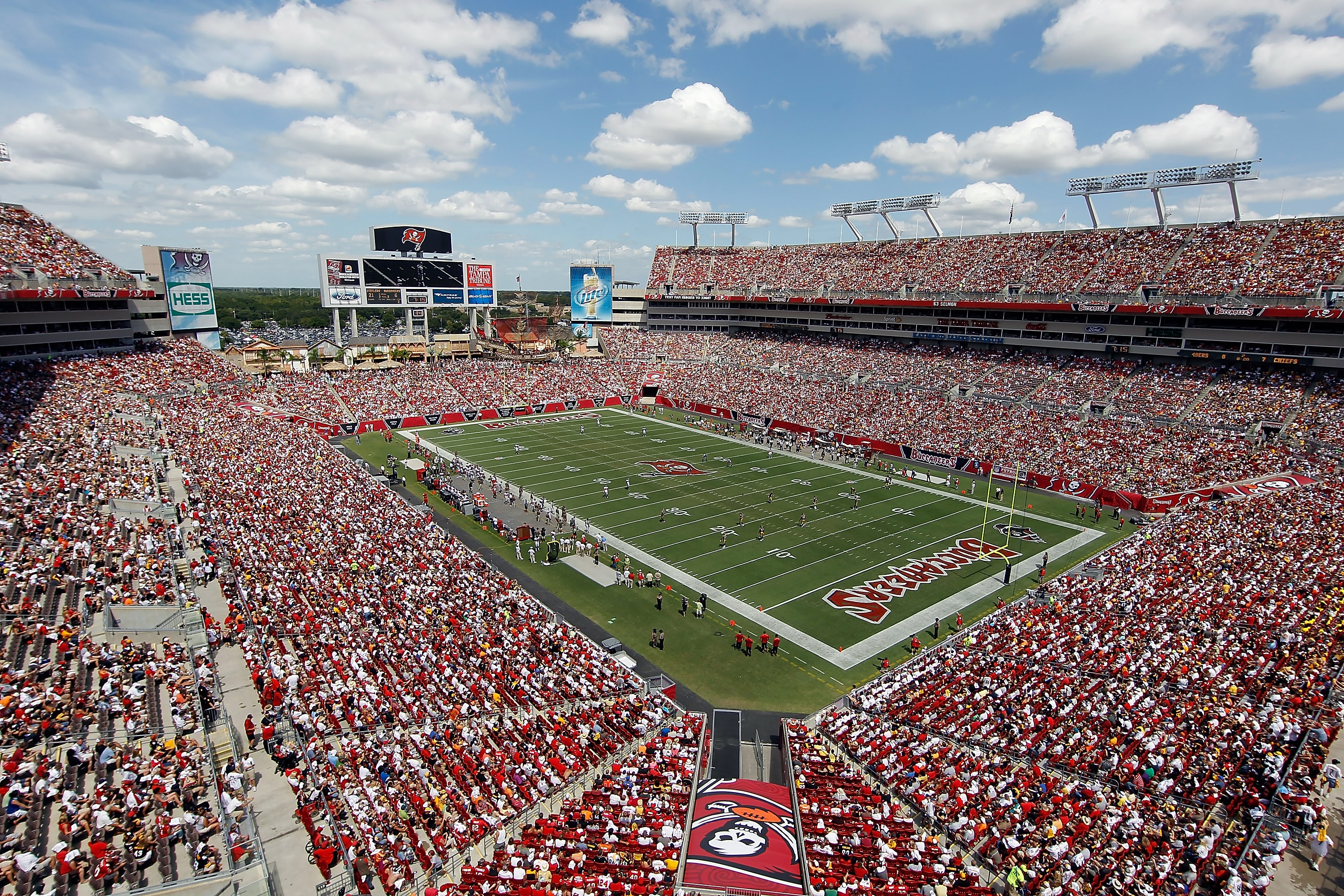 TAMPA, FL - SEPTEMBER 26:   A shot of Raymond James Stadium during the game between the Tampa Bay Buccaneers and the Pittsburgh Steelers on September 26, 2010 in Tampa, Florida.  (Photo by J. Meric/Getty Images)