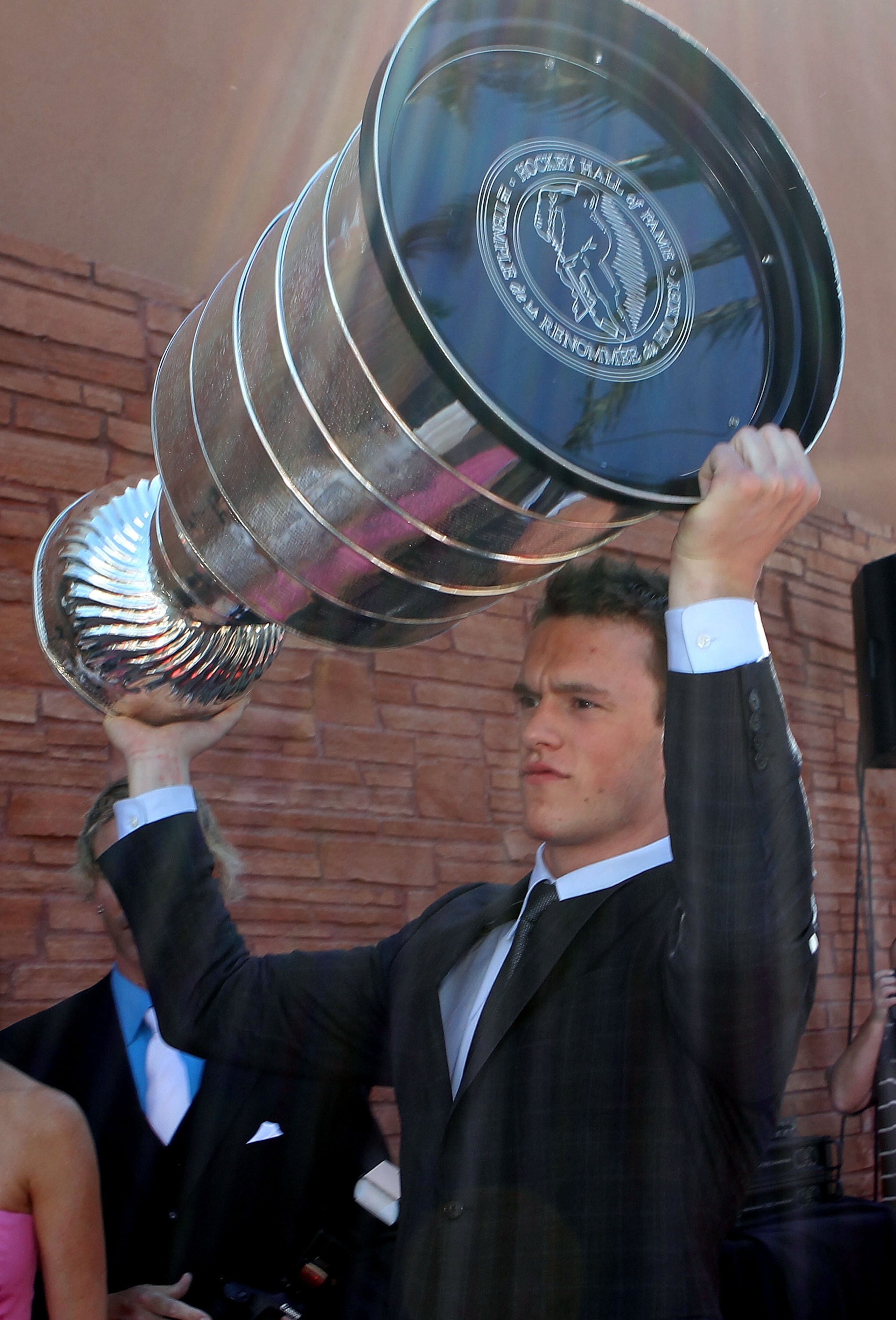 LAS VEGAS - JUNE 23: Jonathan Toews of the Chicago Blackhawks holds the Stanley Cup as he arrives during the red carpet arrivals for the 2010 NHL Awards at the Palms Casino Resort on June 23, 2010 in Las Vegas, Nevada. (Photo by Bruce Bennett/Getty Imag LAS VEGAS - JUNE 23: Jonathan Toews of the Chicago Blackhawks holds the Stanley Cup as he arrives during the red carpet arrivals for the 2010 NHL Awards at the Palms Casino Resort on June 23, 2010 in Las Vegas, Nevada. (Photo by Bruce Bennett/Getty Imag